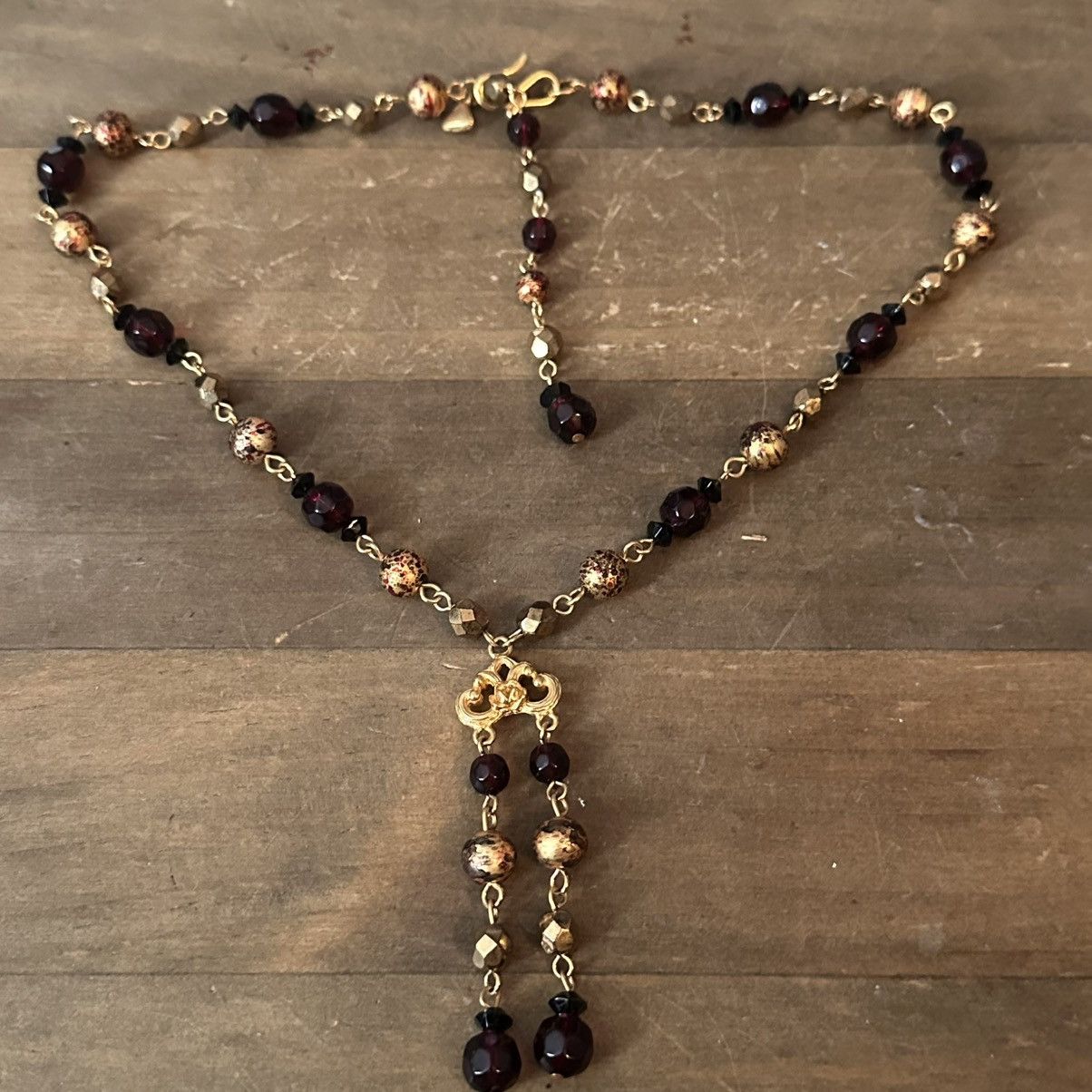 Other × Vintage Vintage Liz Claiborne gold and red bead Y necklace Size ONE SIZE - 2 Thumbnail