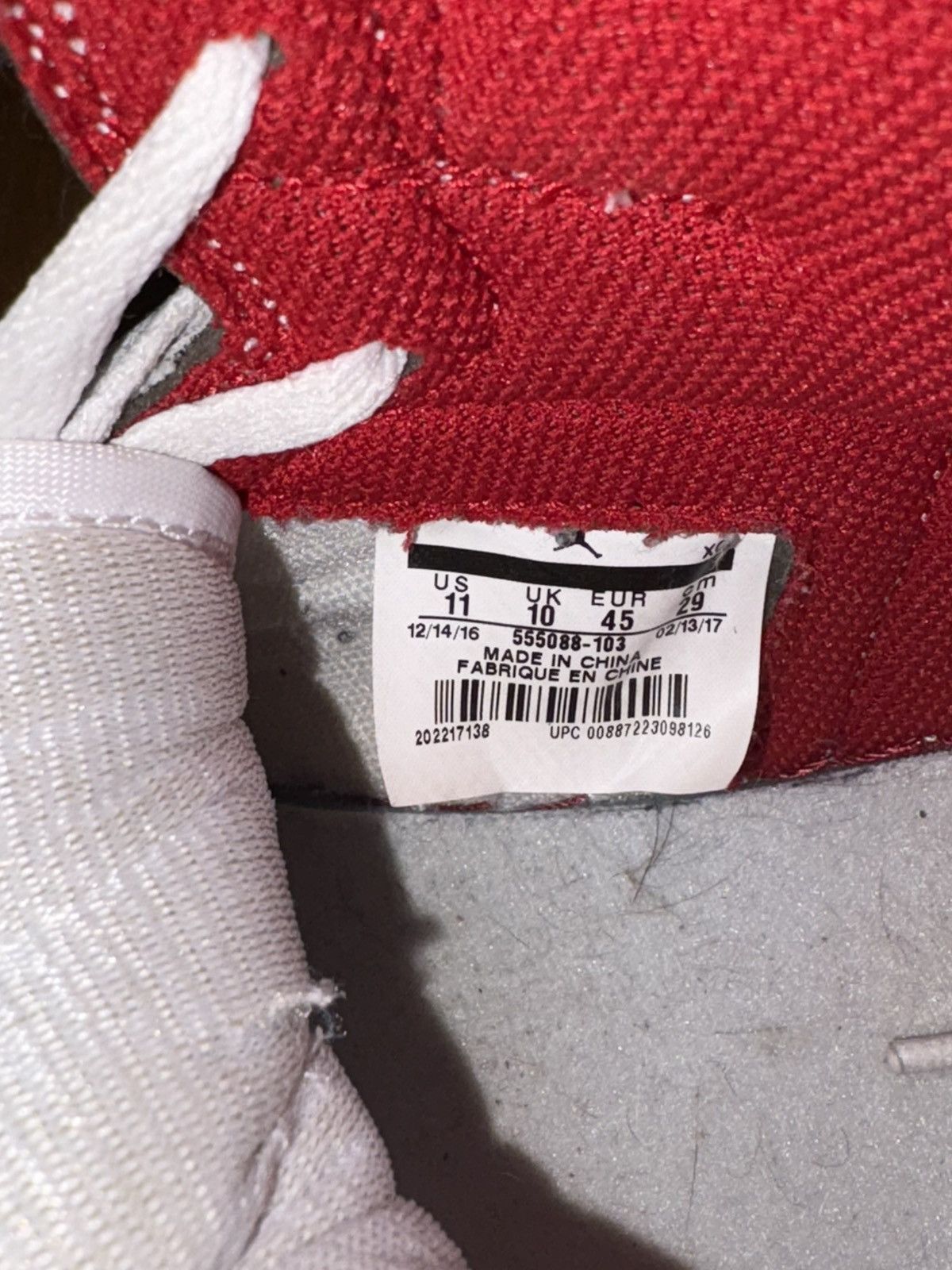Jordan Brand × Nike Air Jordan 1 Retro High OG Metallic Red Size US 11 / EU 44 - 6 Thumbnail
