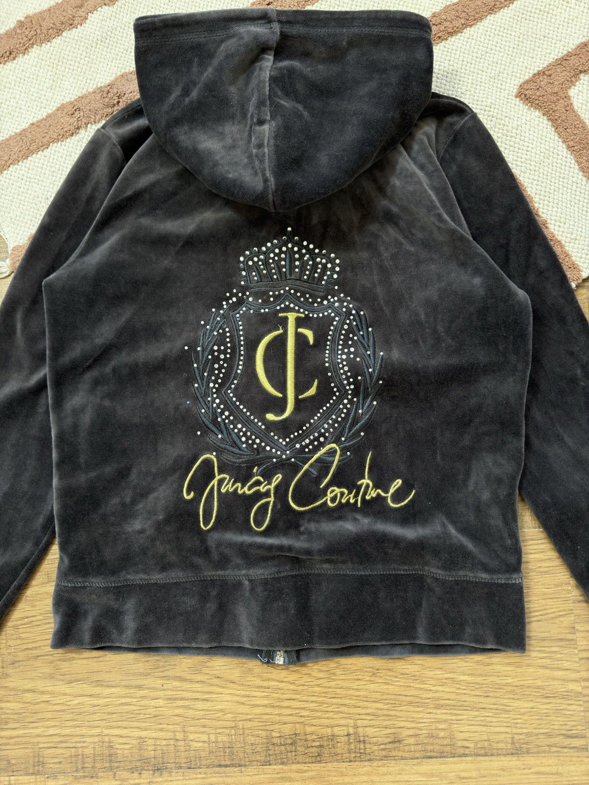 Juicy Couture VINTAGE VELOUR JUICY COUTURE 2000s ZIP UP HOODIE Size L / US 10 / IT 46 - 5 Thumbnail