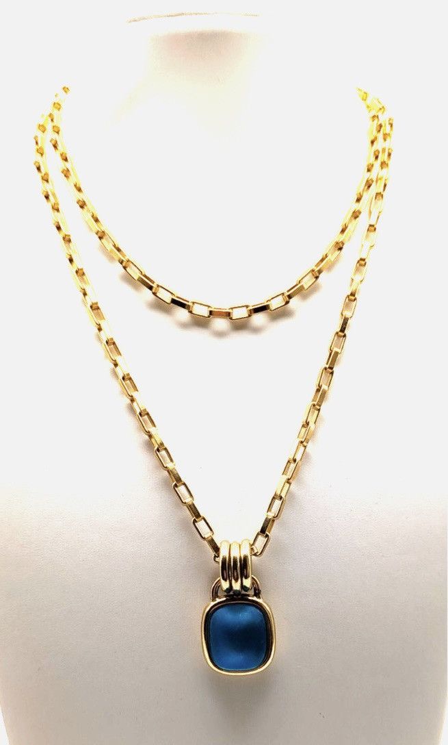 Givenchy Authentic Givenchy Blue Moon Gold Tone Pendant Size ONE SIZE - 2 Thumbnail