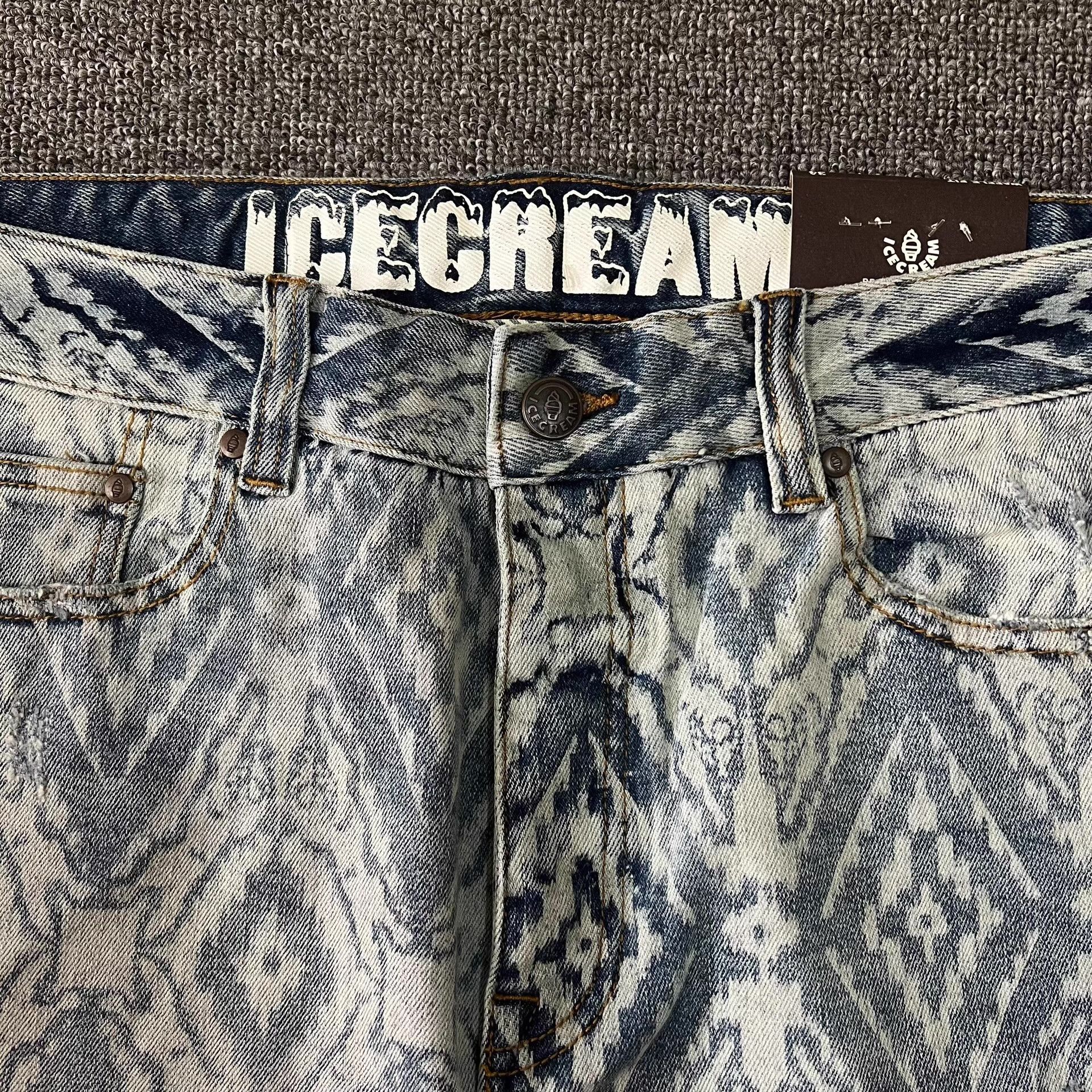 Billionaire Boys Club BBCICECREAMCircleFour Dogs Flying Dog Washed Denim Jeans Q7 Size US 32 / EU 48 - 3 Thumbnail