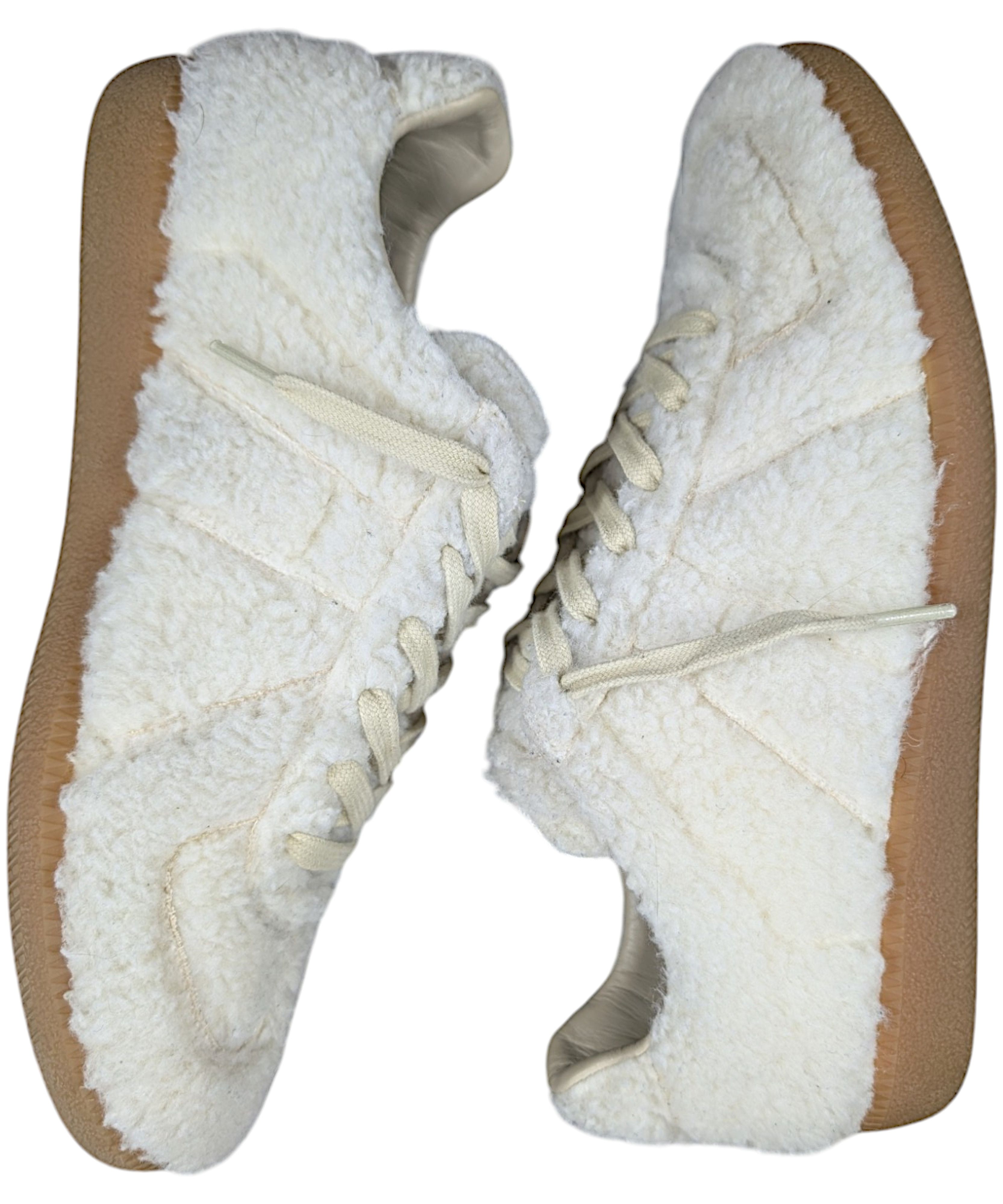 Maison Margiela Maison Margiela GAT Replica Shearling Sherpa Fleece Fur Size US 9.5 / EU 42-43 - 1 Thumbnail