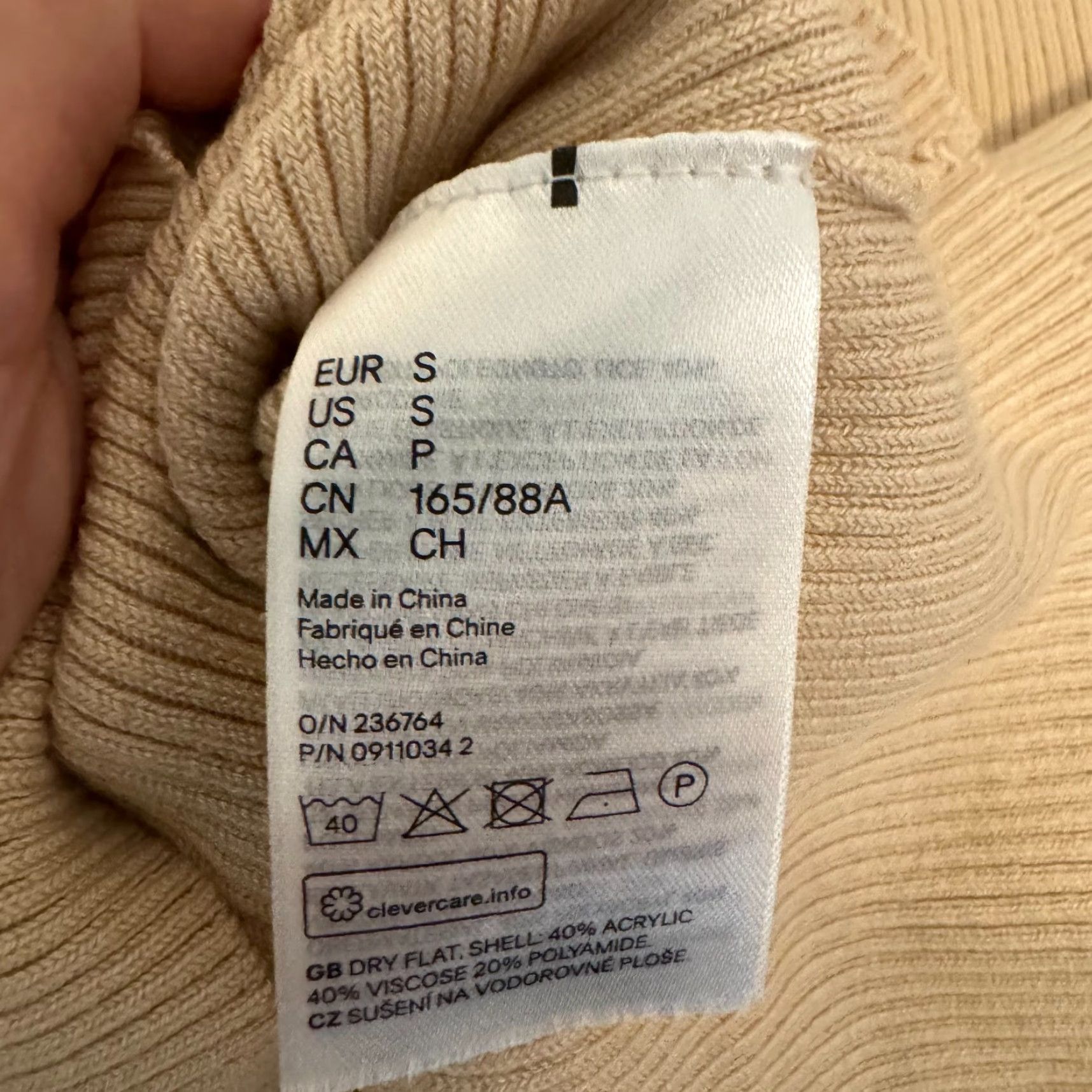 Kangol Kangol H&M Crop Top Small Beige Mock Neck Long Sleeve Cropped T-Shirt Womens XS-50? Size S / US 4 / IT 40 - 6 Thumbnail