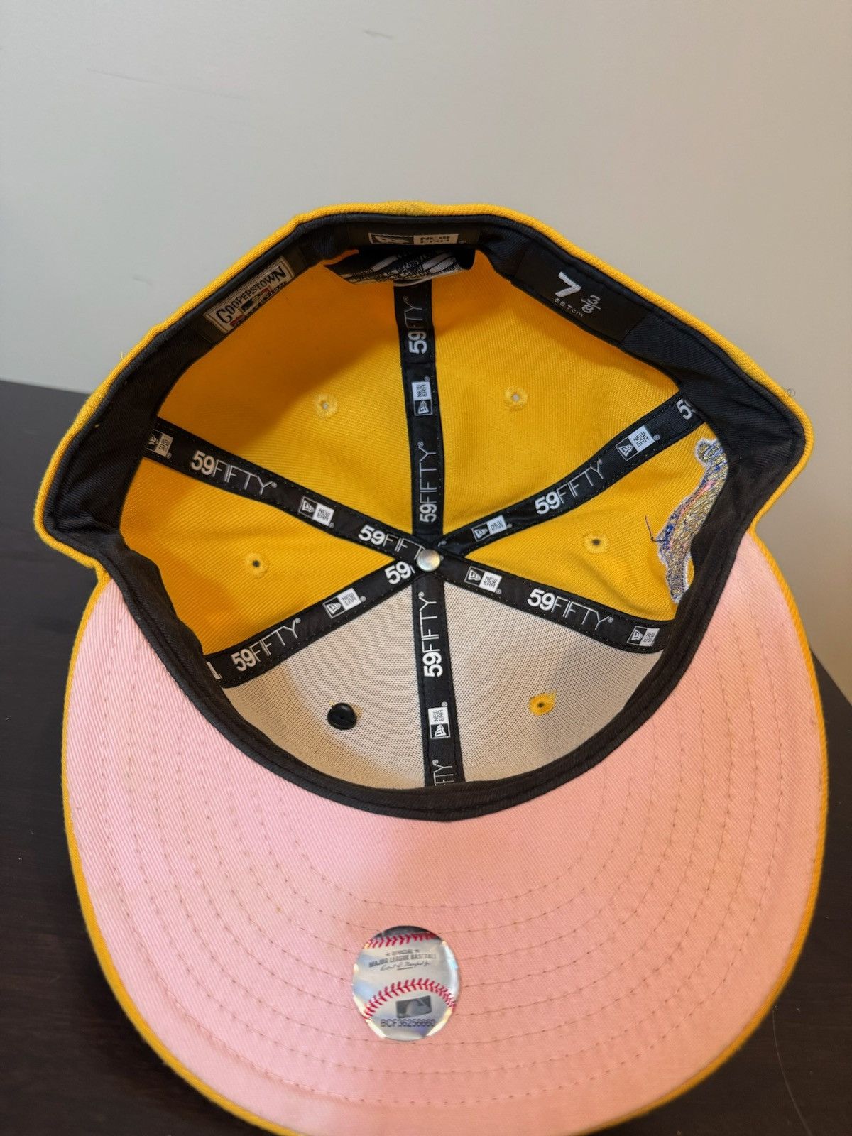 Hat Club × New Era Hat Club Exclusive New York Yankees Fitted Cap Size 26 - 5 Thumbnail