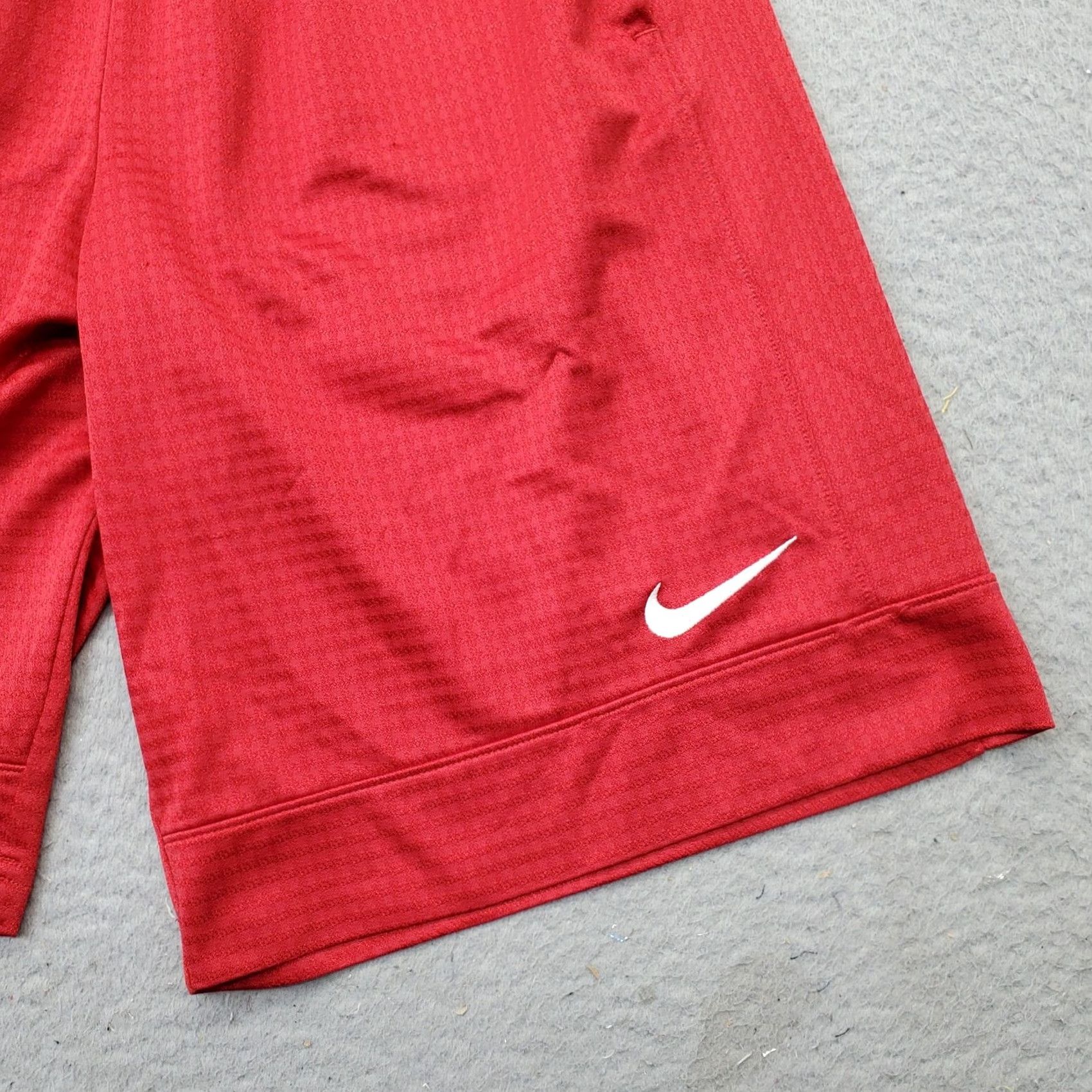 Nike Nike Activewear Shorts Mens M Red Solid Elastic Pull On Swoosh Logo Size US 31 - 6 Thumbnail