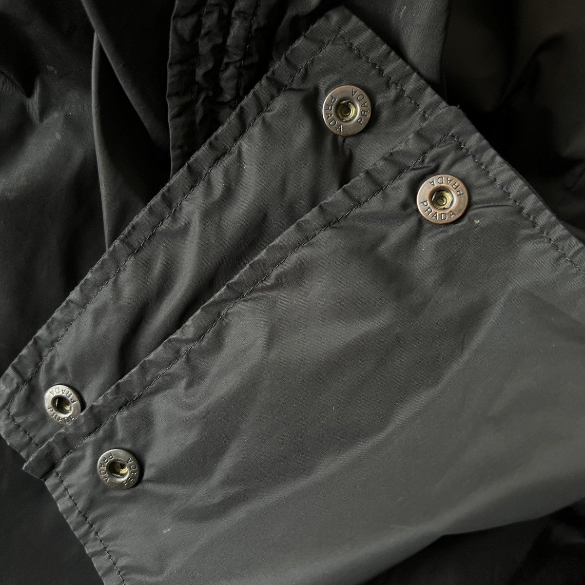 Prada Vintage Prada Light Puffer Jacket Made In Italy Size 42 Size S / US 4 / IT 40 - 14 Thumbnail