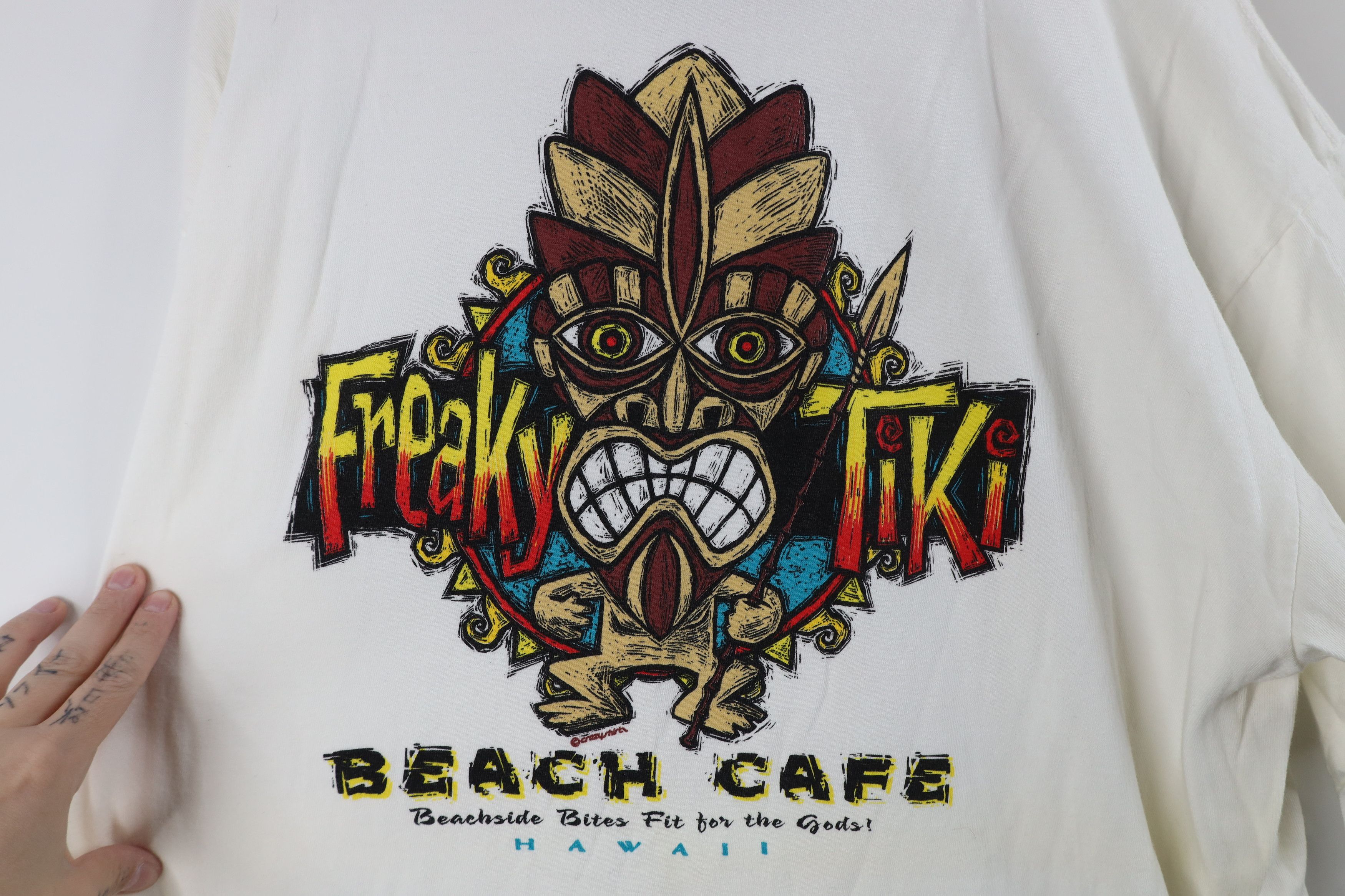 Vintage Vintage 90s Streetwear Beach Cafe Hawaii Surfing T-Shirt USA Size US XL / EU 56 / 4 - 9 Thumbnail