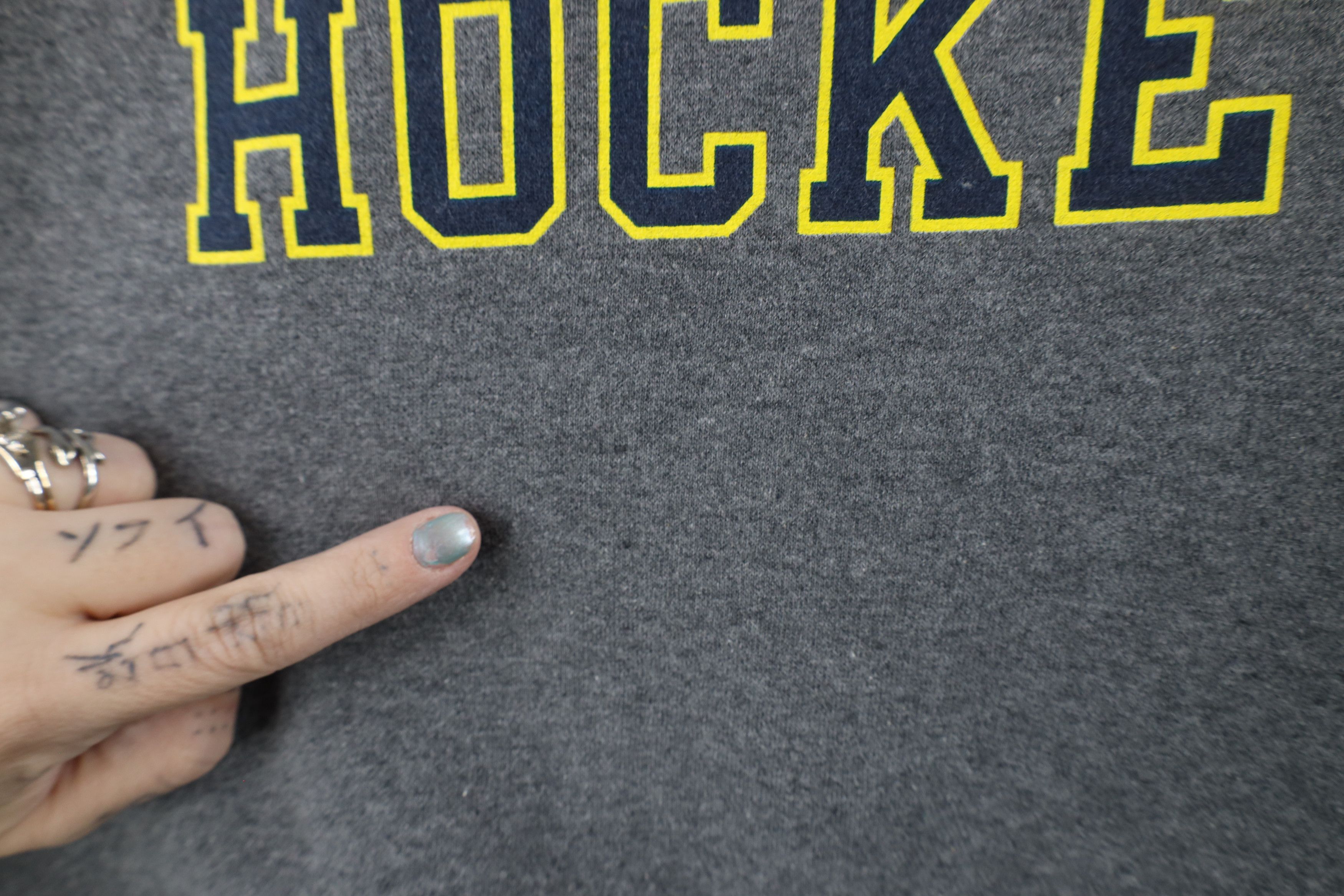 Vintage Vintage 90s Spell Out University of Michigan Sweatshirt Gray Size US M / EU 48-50 / 2 - 5 Thumbnail