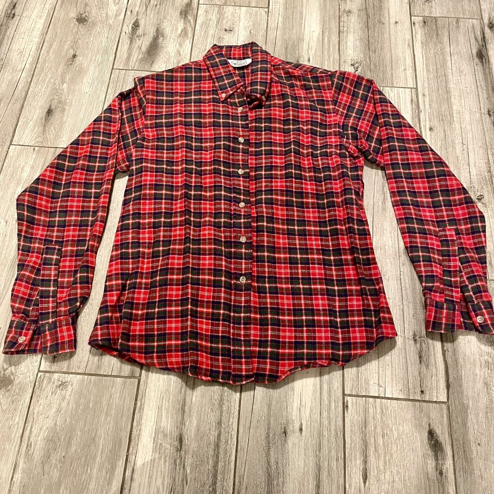 Vintage VINTAGE Woolrich Woman Button Down Shirt Wool Flannel Plaid Red 80s Slim Regular Size 12 Size XL / US 12-14 / IT 48-50 - 3 Thumbnail