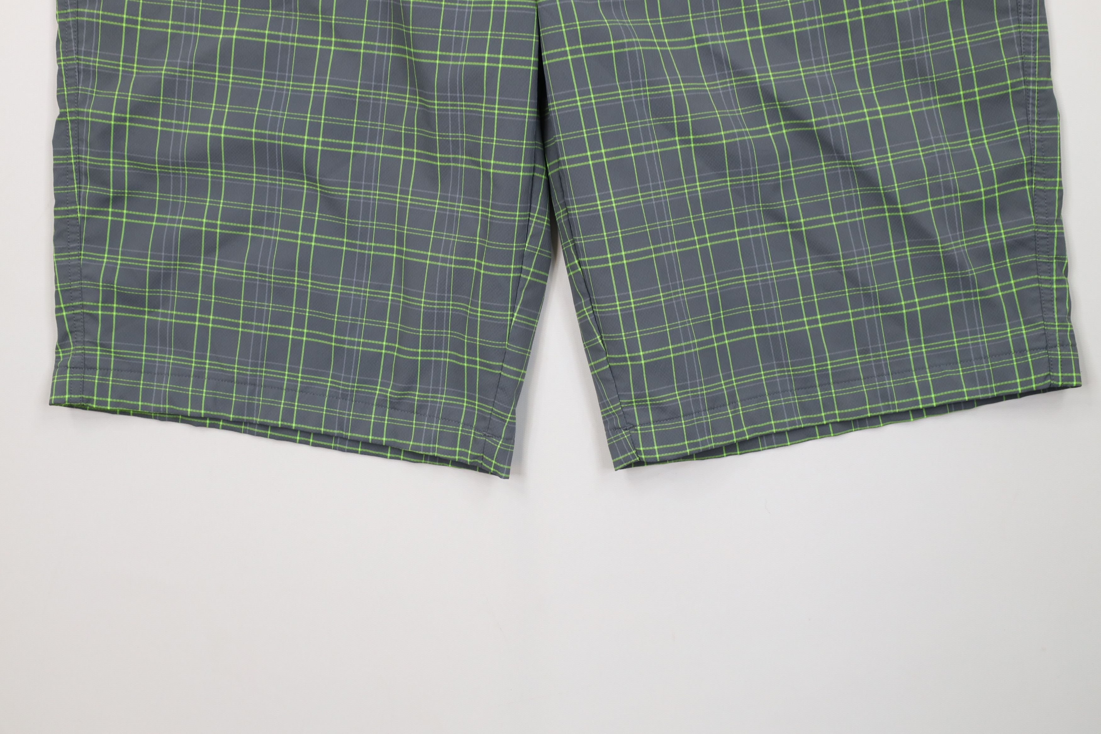 Under Armour Under Armour Stretch Golfing Golf Chino Shorts Gray Plaid Size US 36 / EU 52 - 4 Thumbnail