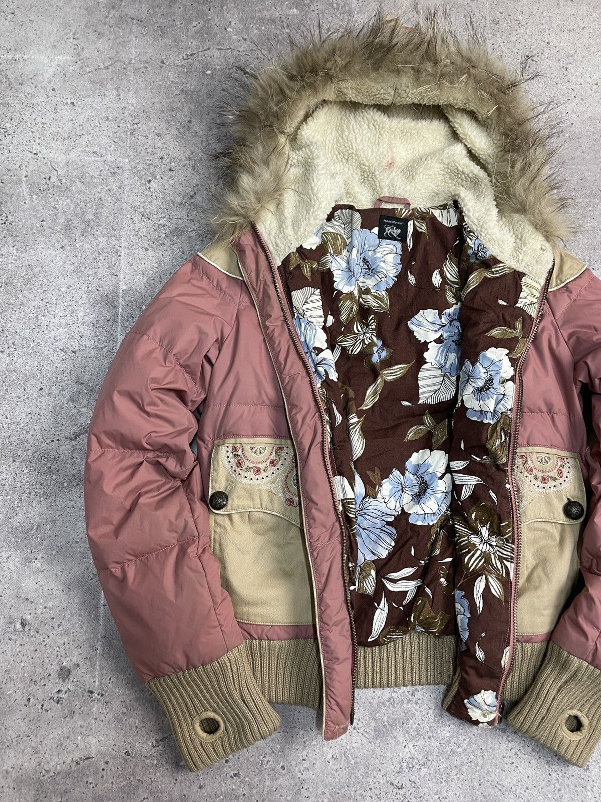 Le Grande Bleu (L.G.B.) Vintage Y2K Parasuco Cult Faux Fur Trim Girly Puffer Jacket Size S / US 4 / IT 40 - 8 Thumbnail