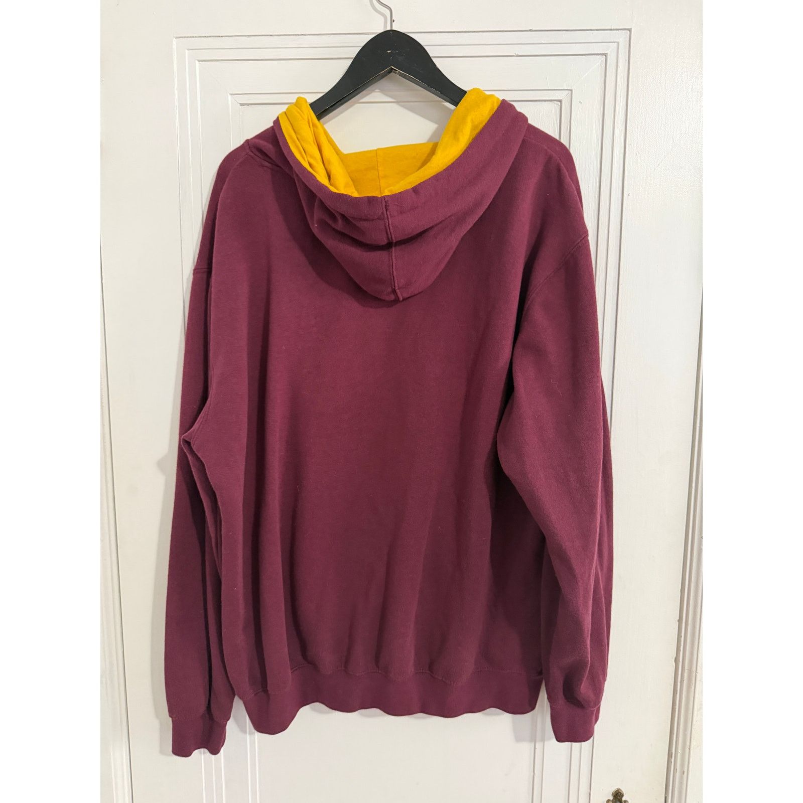 Colosseum Athletics Minnesota Gophers Stitched College Hoodie Sweatshirt Size XL Size US XL / EU 56 / 4 - 5 Thumbnail