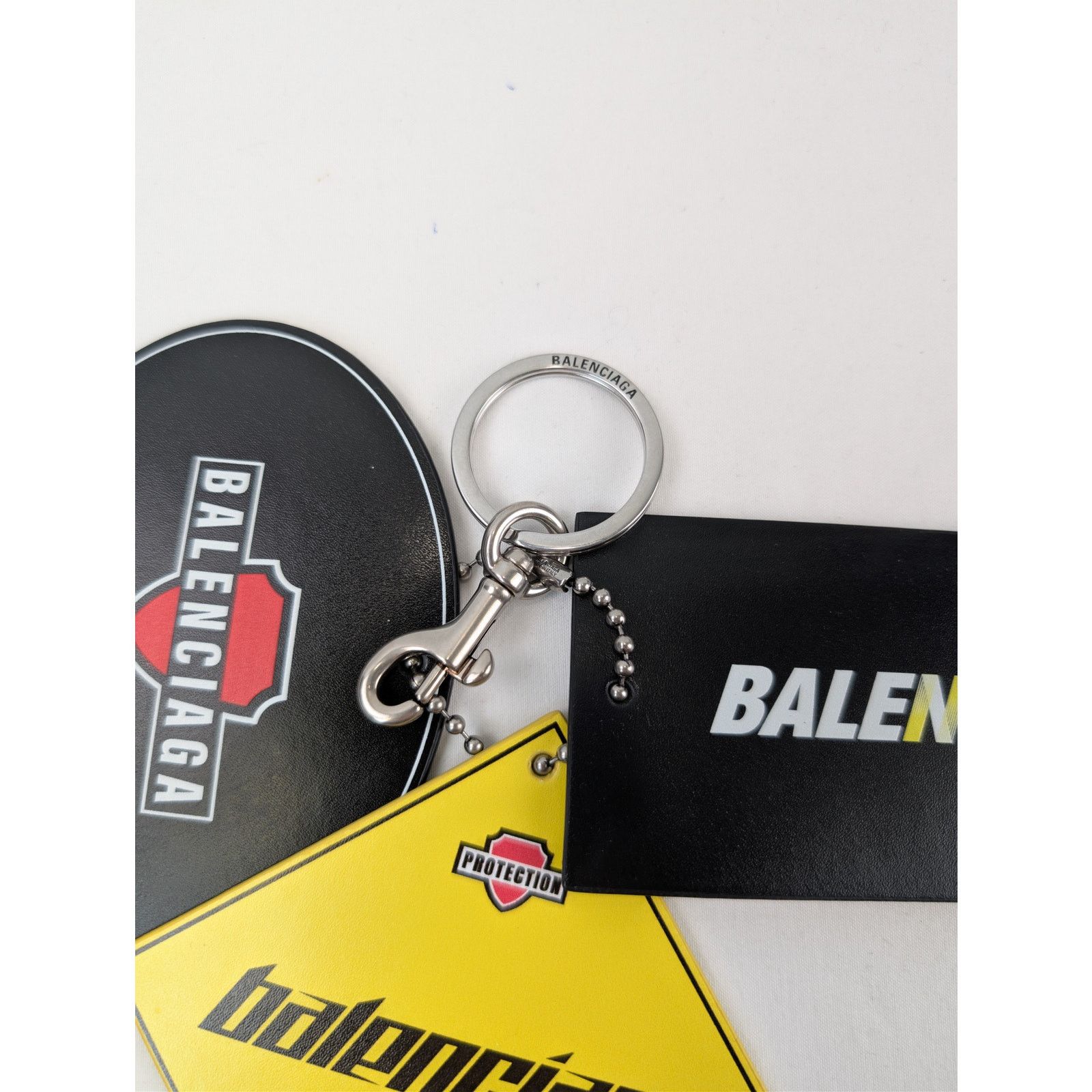 Balenciaga o1rshd1 Size: OS / Balenciaga Three-Tag keyring / Bag Charm Size ONE SIZE - 3 Thumbnail