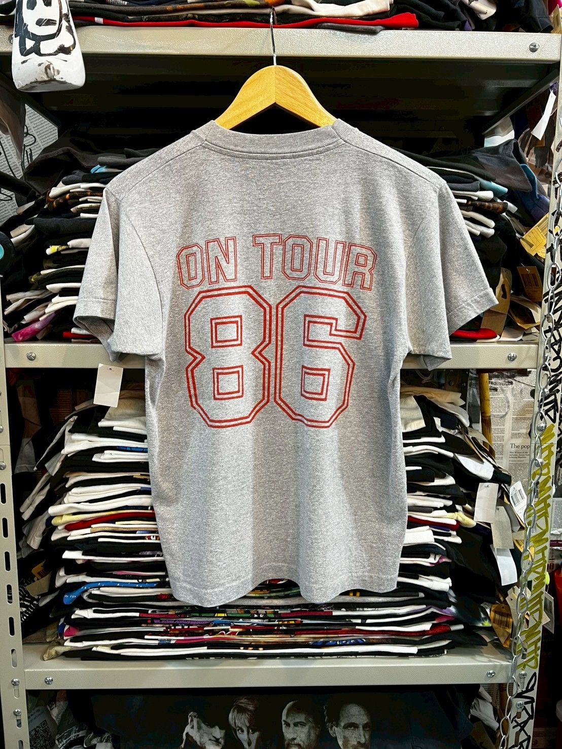 Band Tees Carlos Santana 1986’s vintage tee Size US M / EU 48-50 / 2 - 2 Thumbnail