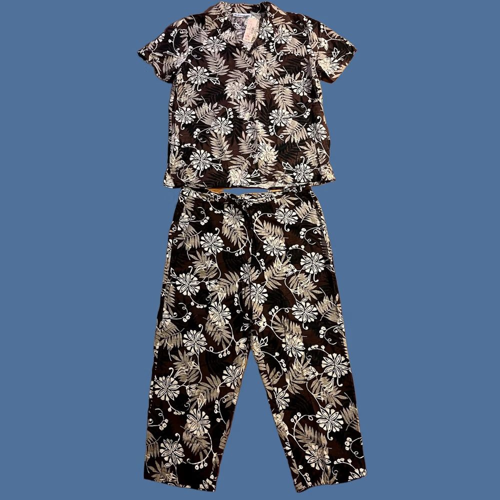 Vintage VINTAGE Dressbarn Silk Floral Shirt Pants Set Women’s L Brown 90s Floral Shirt Pants Set Mens Women’s Girl Boy? Size L / US 10 / IT 46 - 1 Thumbnail