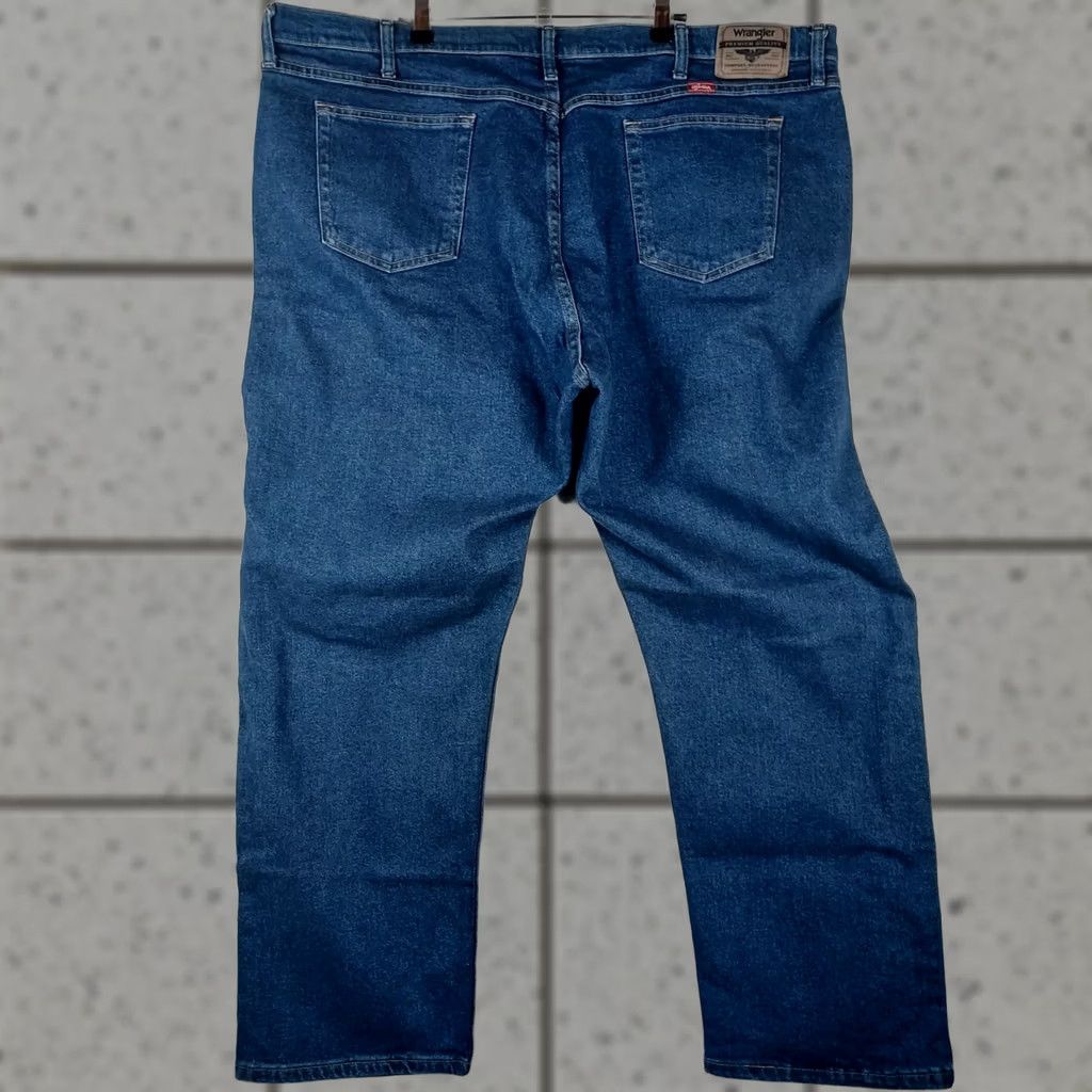 Wrangler Wrangler Five Star Relaxed Fit Jeans Mens 46x30 Stretch Denim NWT Blue 5-Pocket Logo Straight Jeans Mens LGE40 Size US 30 / EU 46 - 1 Thumbnail