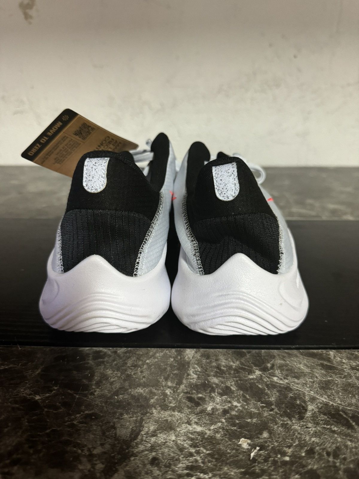 Nike Nike flex white mens size 14 Size US 14 / EU 47 - 2 Thumbnail