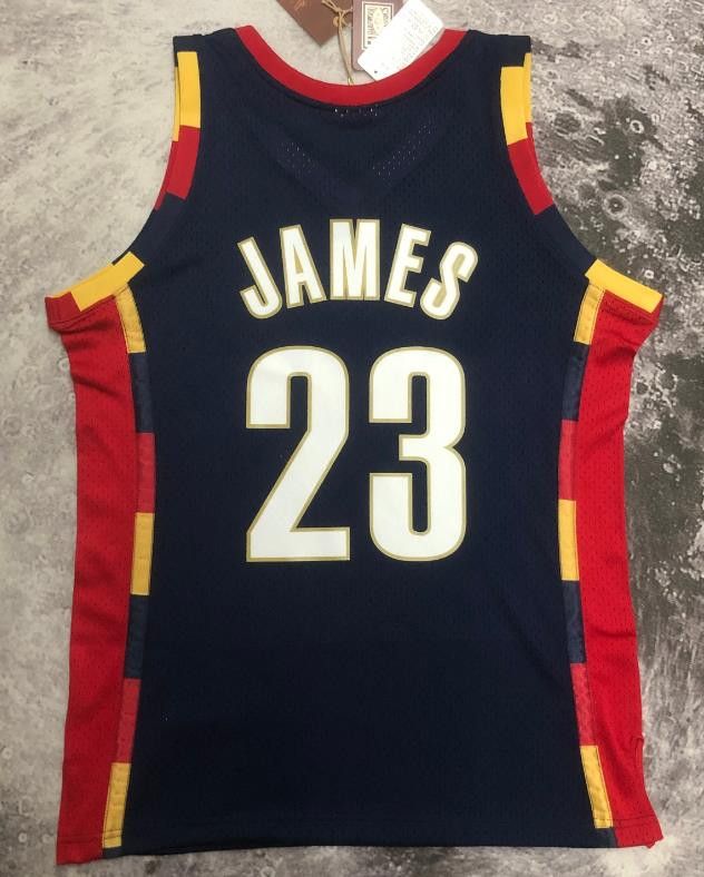 NBA LeBron James Jersey 23 Cleveland Cavaliers Jersey Size US M / EU 48-50 / 2 - 2 Thumbnail