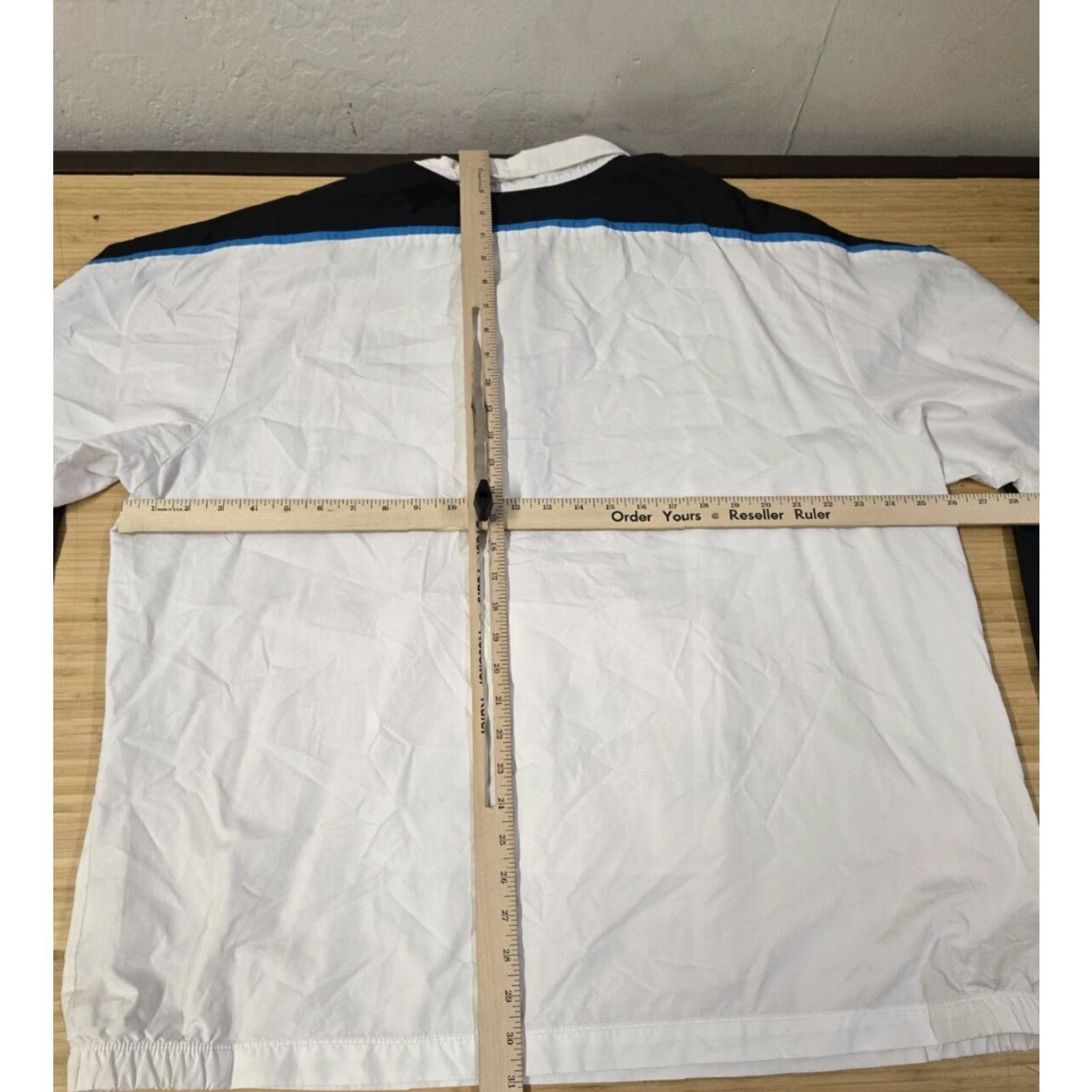 Nike VINTAGE Nike Jacket Mens 2XL Anorak Windbreaker White Nylon Softshell Lightweight Packable Kangaroo Pocket Embroidered Logo Y2K Size US XXL / EU 58 / 5 - 7 Thumbnail