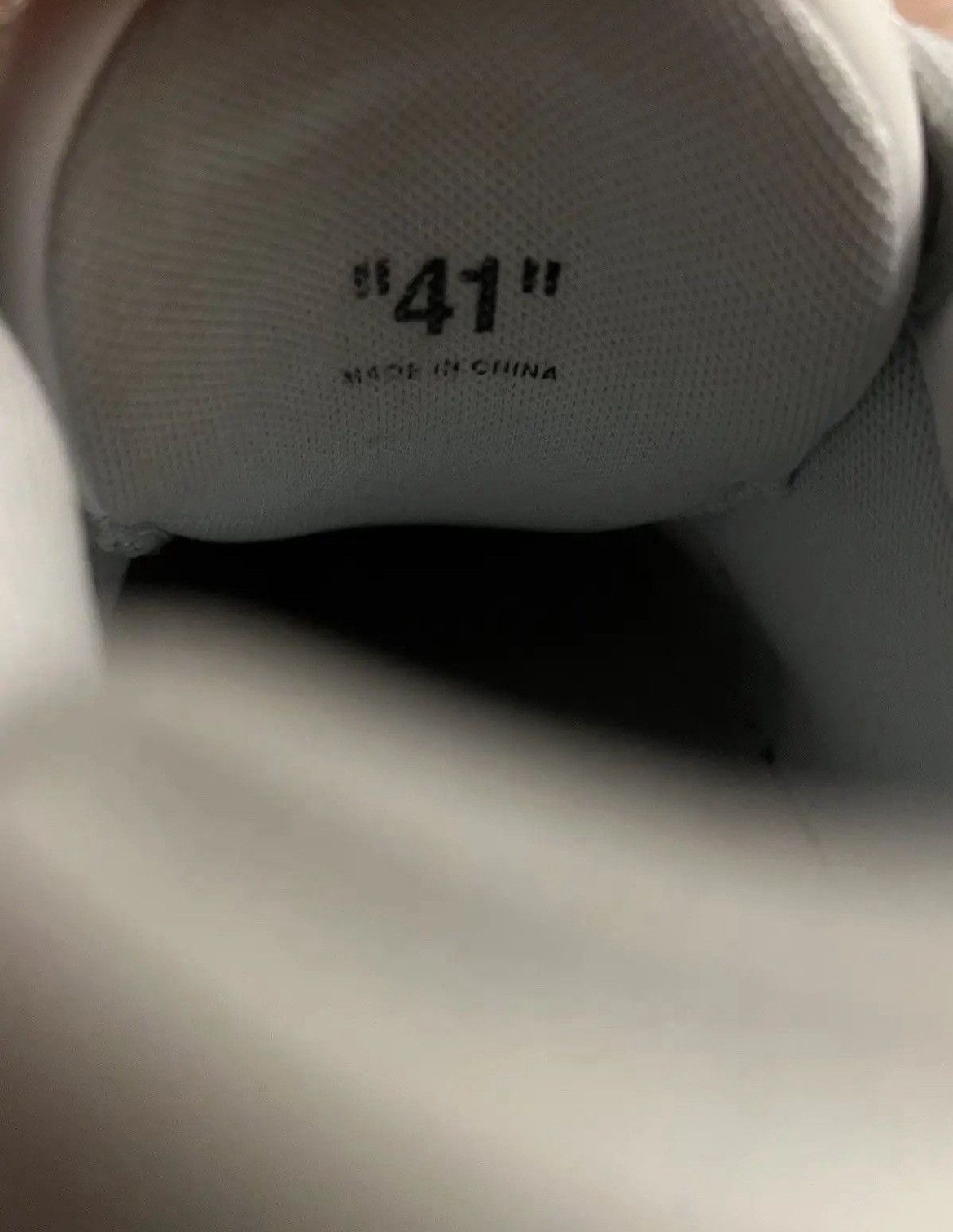 Off-White Off-White OOO size 9.5US Size US 9.5 / EU 42-43 - 9 Thumbnail