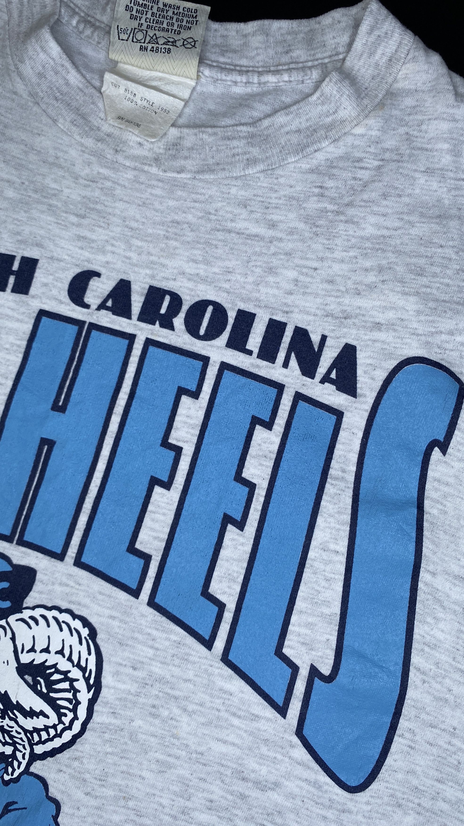 Vintage Vintage 90s North Carolina Tar Heels Nutmeg Mascot Tee Size US M / EU 48-50 / 2 - 3 Thumbnail
