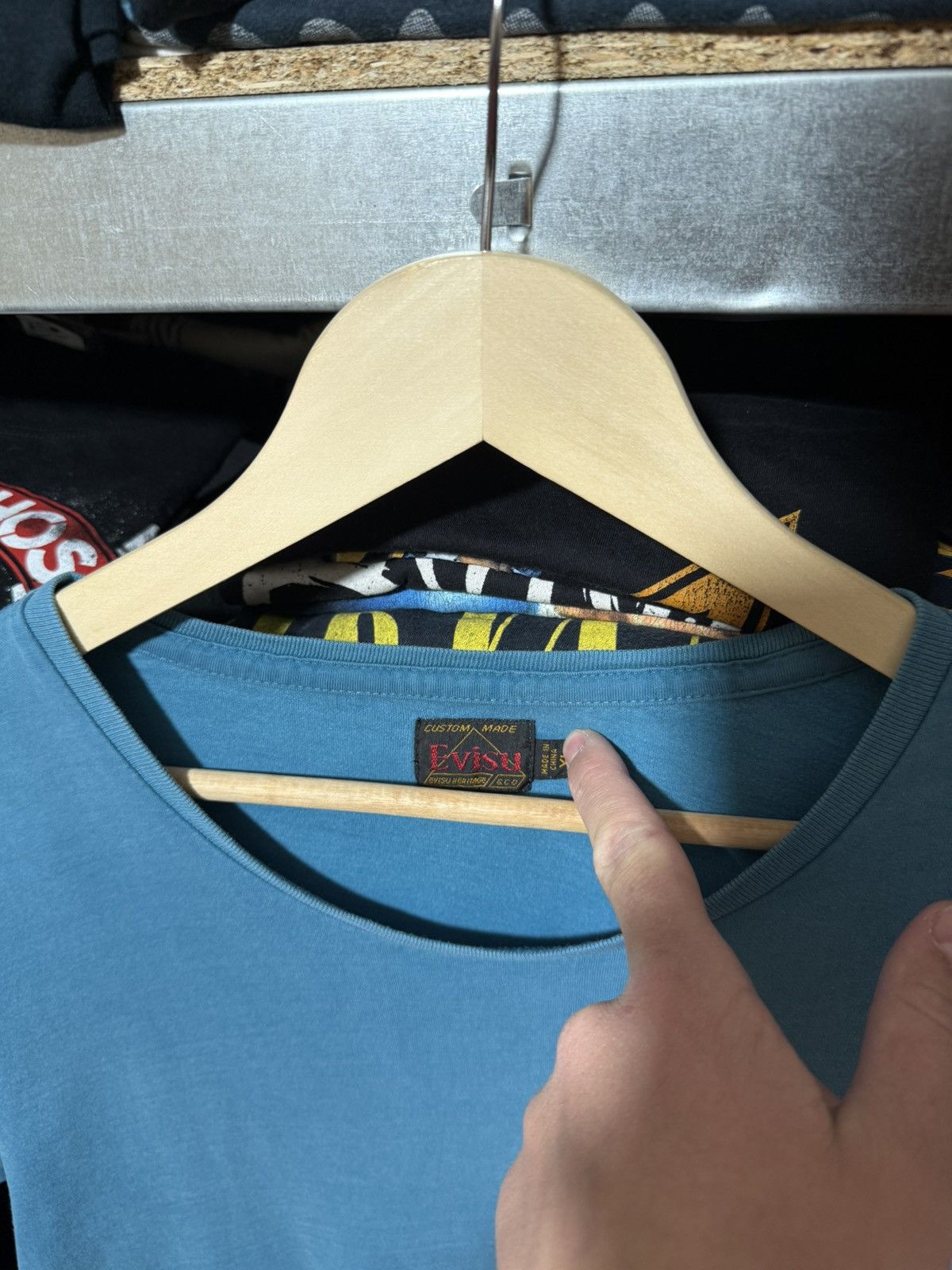 Evisu Y2K Vintage Evisu Small Logo Bird Logo Opium T-shirt Hype Size US XL / EU 56 / 4 - 4 Thumbnail