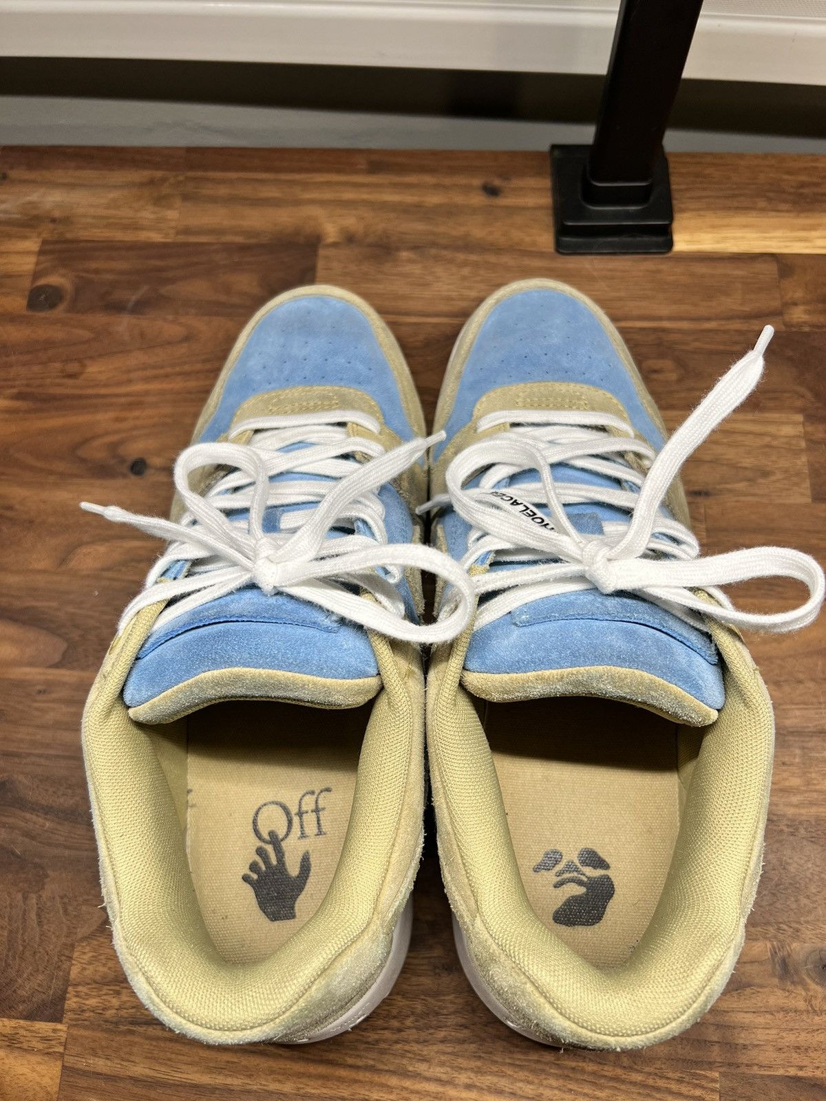 Off-White Out of Office Off-White Suede Size US 10.5 / EU 43-44 - 9 Thumbnail