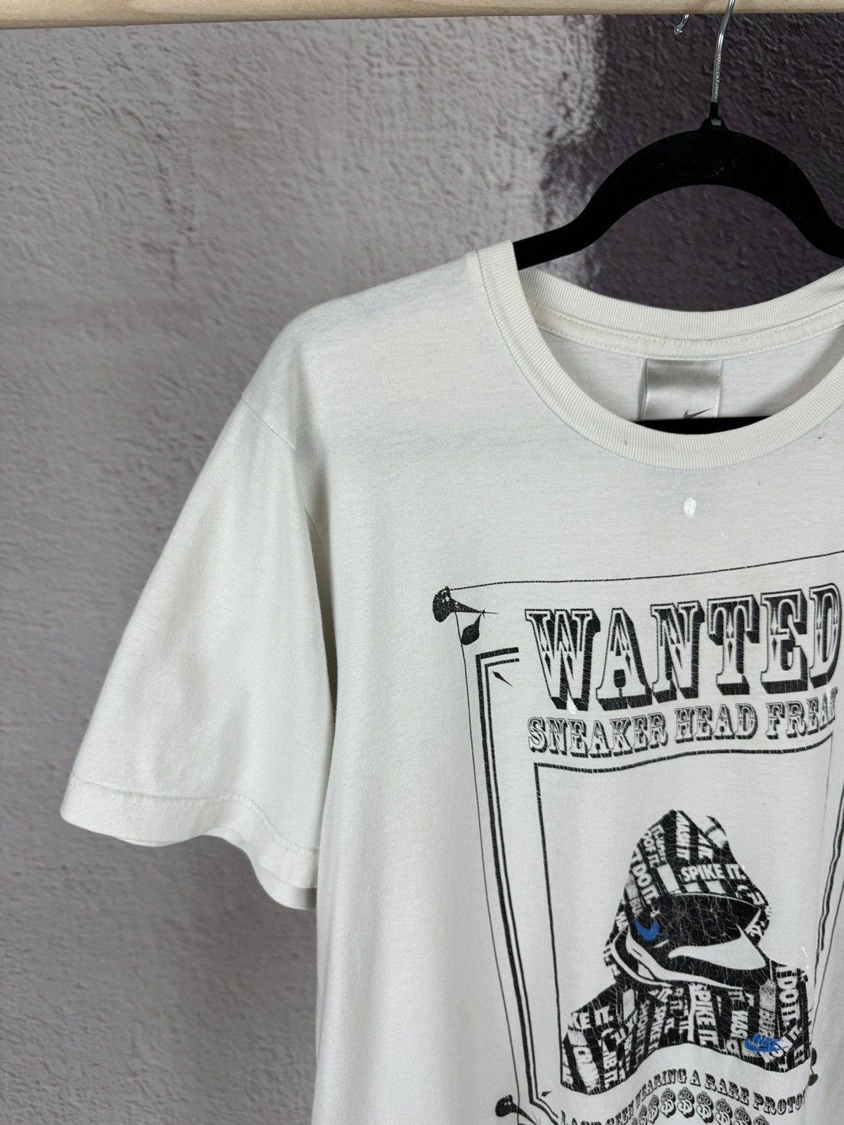 Nike Nike Vintage y2k 00s “Wanted Sneaker Head Freak” tee Size US S / EU 44-46 / 1 - 2 Thumbnail