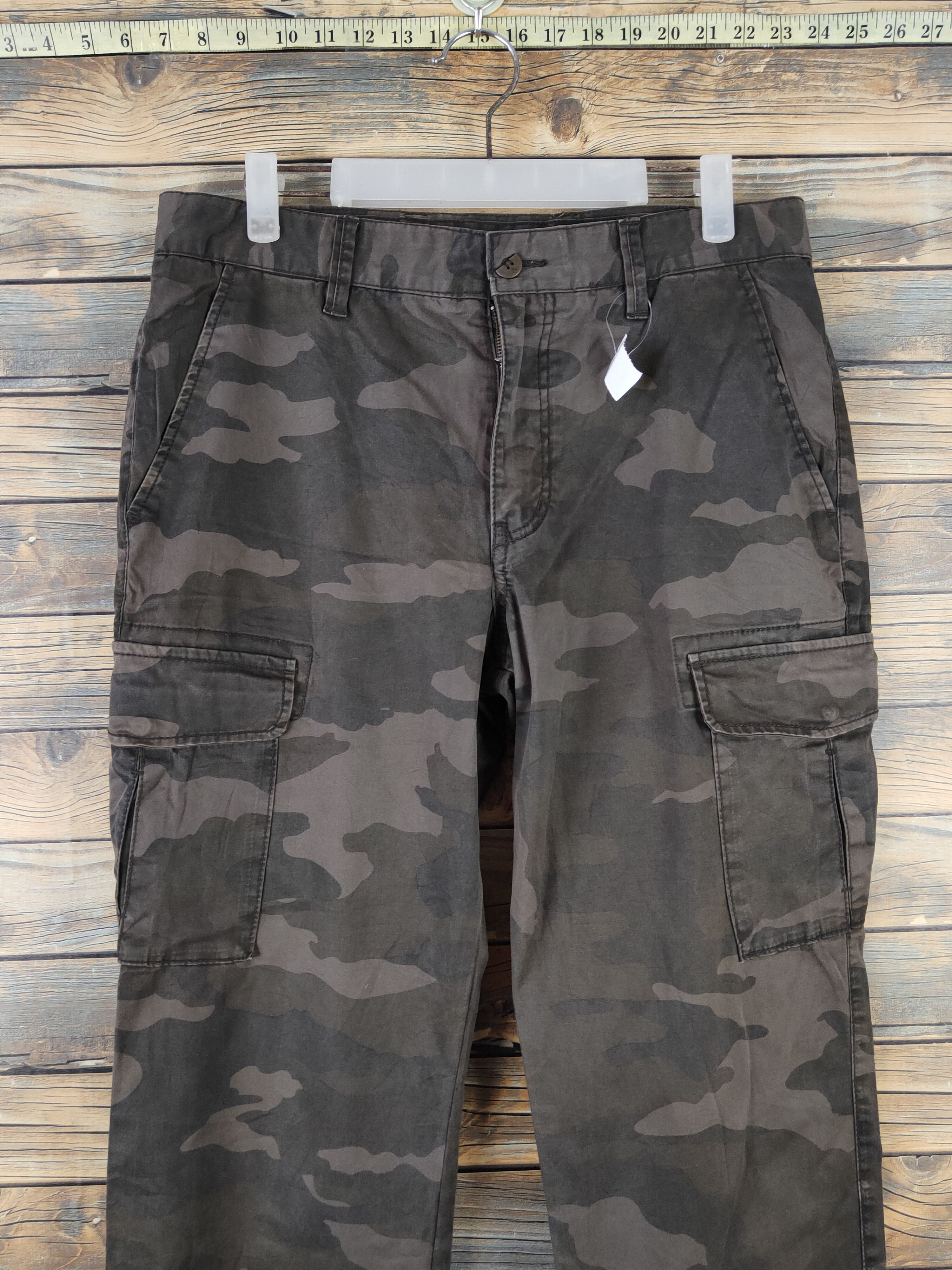 Japanese Brand DLL Uniqlo Camouflage Multipocket Tactical Cargo Pants #117 Size US 31 - 2 Thumbnail