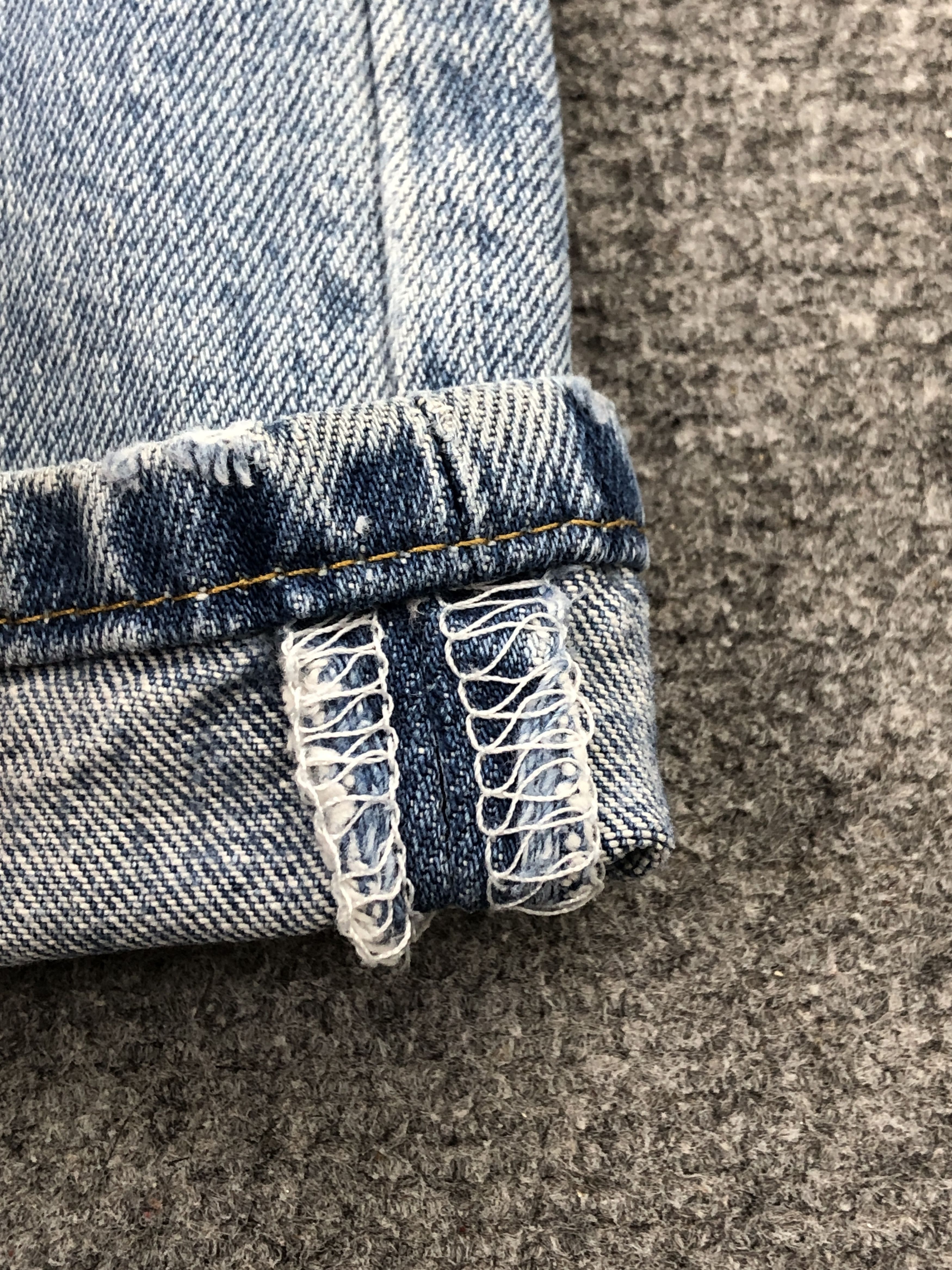 Levi's × Vintage Vintage Levi's 501 Light Blue Washed Jeans Size US 31 - 11 Thumbnail