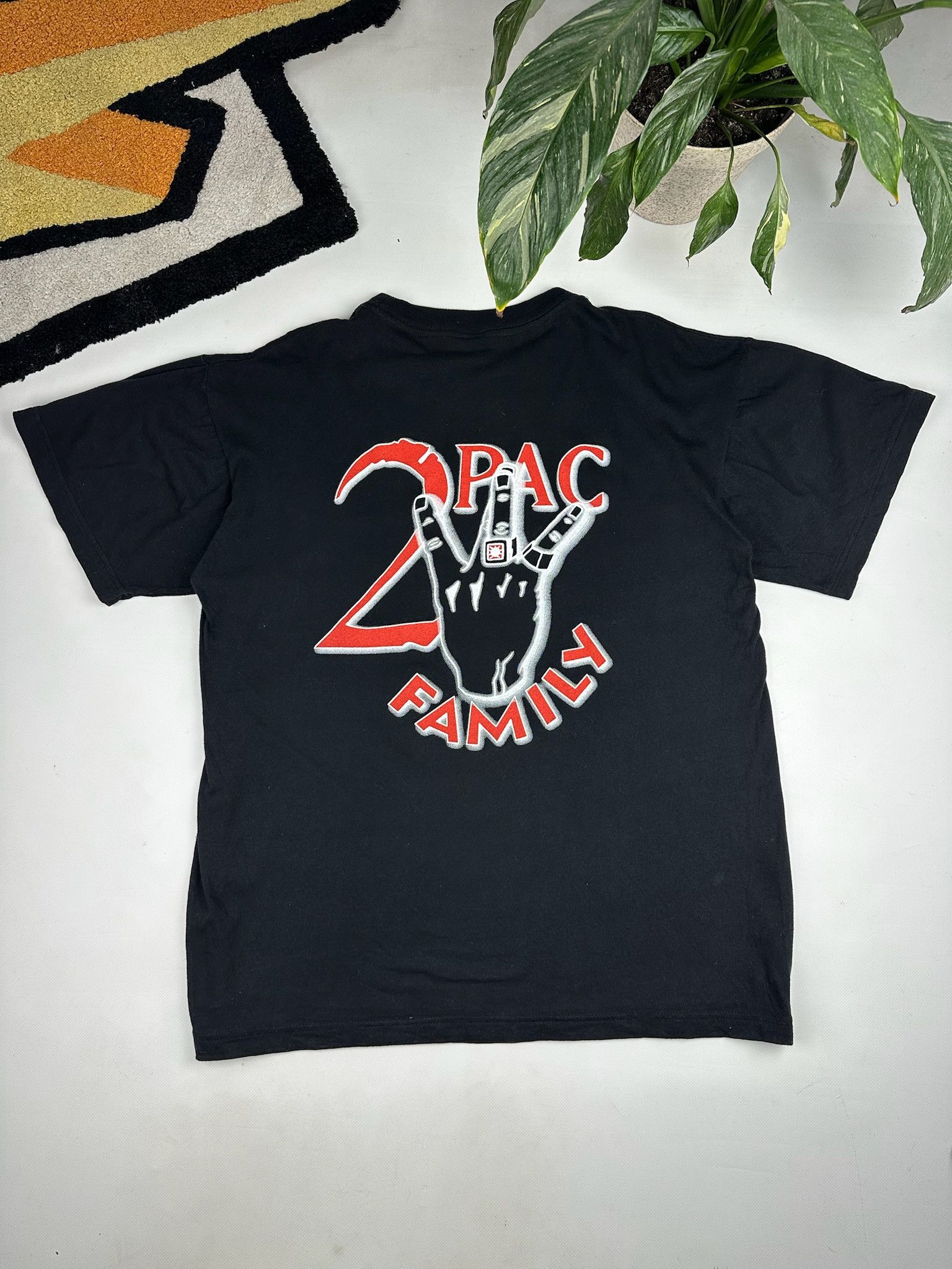 Rap Tees Vintage Tupac Makaveli rap tee Jesus Christ cross 2pac Size US L / EU 52-54 / 3 - 5 Thumbnail