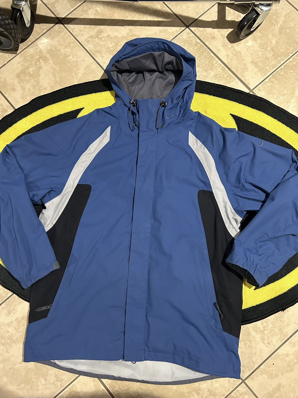 Vintage VINTAGE NIKE WINDBREAKER JACKET Size US L / EU 52-54 / 3 - 1 Thumbnail