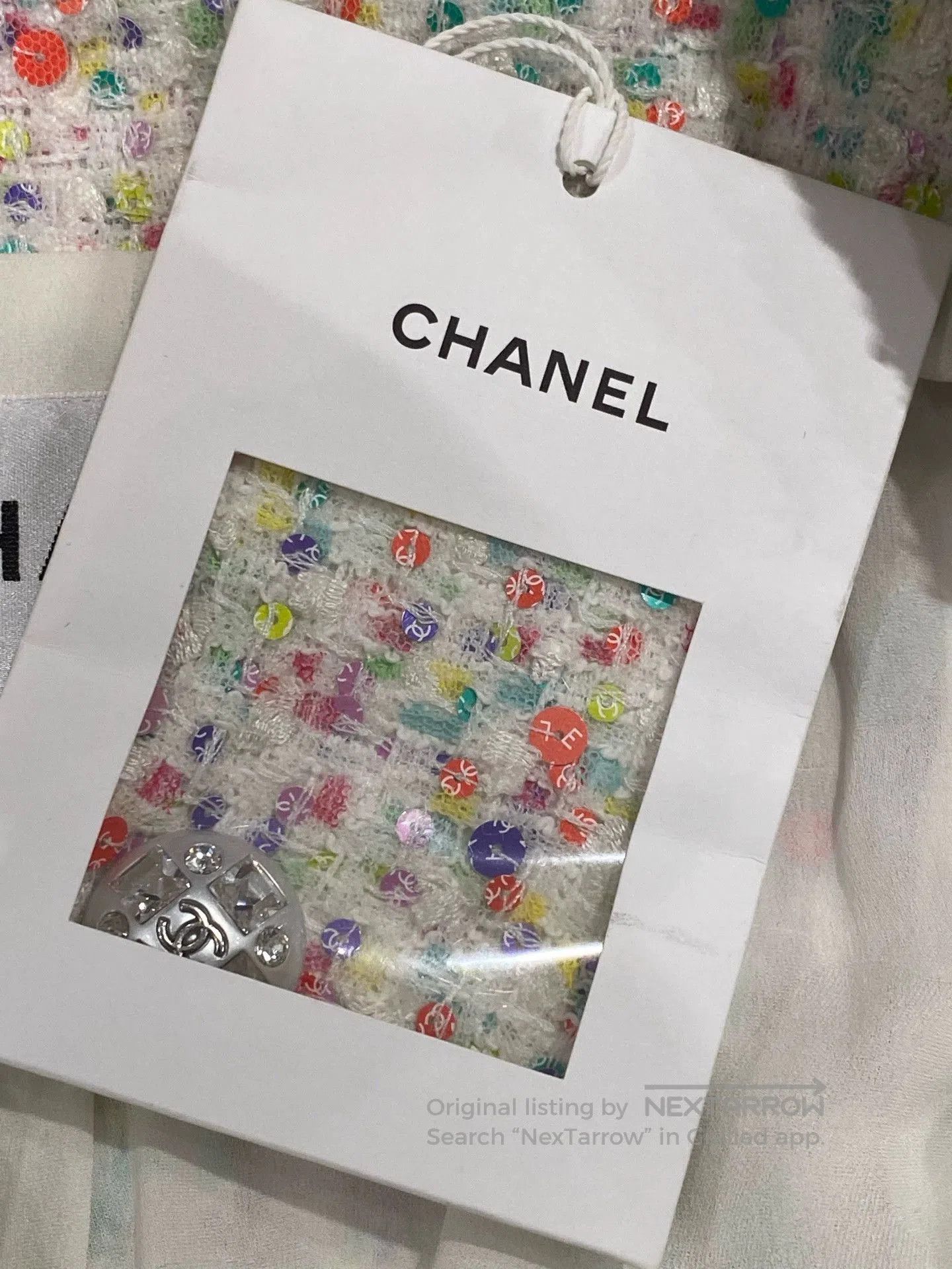 Chanel Chanel 2023 White Tweed Jacket FR38. Size US S / EU 44-46 / 1 - 4 Thumbnail