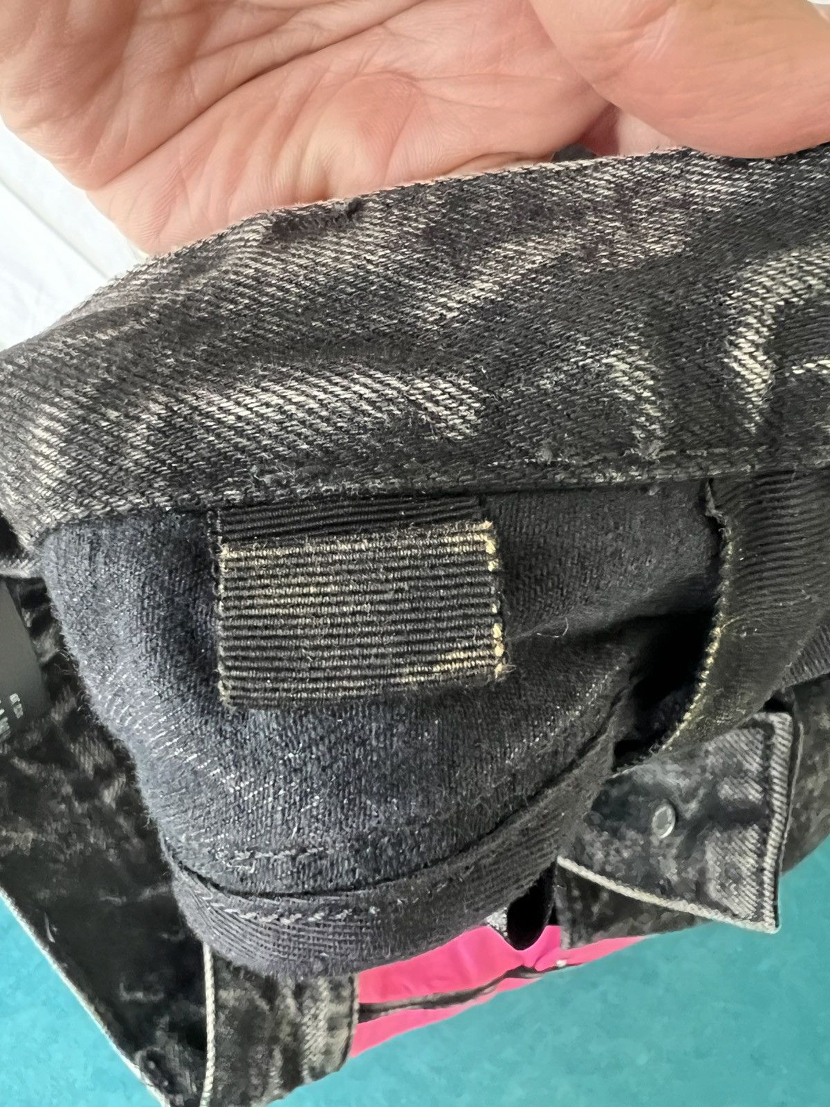 Amiri Amiri Black Distressed Contrast Stripe Printed Denim Shorts Size US 30 / EU 46 - 20 Thumbnail