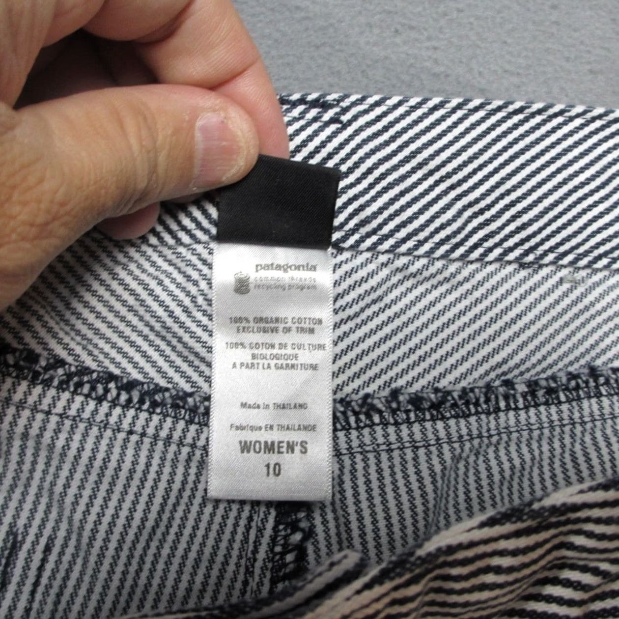 Patagonia Patagonia Shorts Womens 10 White Women Black Hickory Stripe Canvas Inga Worn Wear Beach Size 32" / US 10 / IT 46 - 4 Thumbnail
