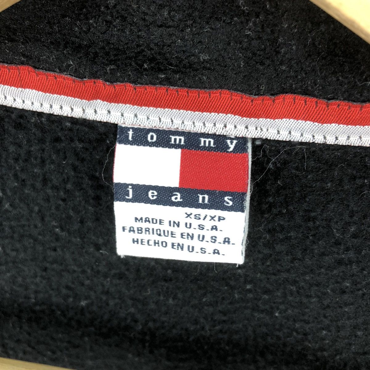 Tommy Hilfiger Vintage 90’s Tommy Jeans Fleece Sleeveless Jacket Size US S / EU 44-46 / 1 - 12 Thumbnail