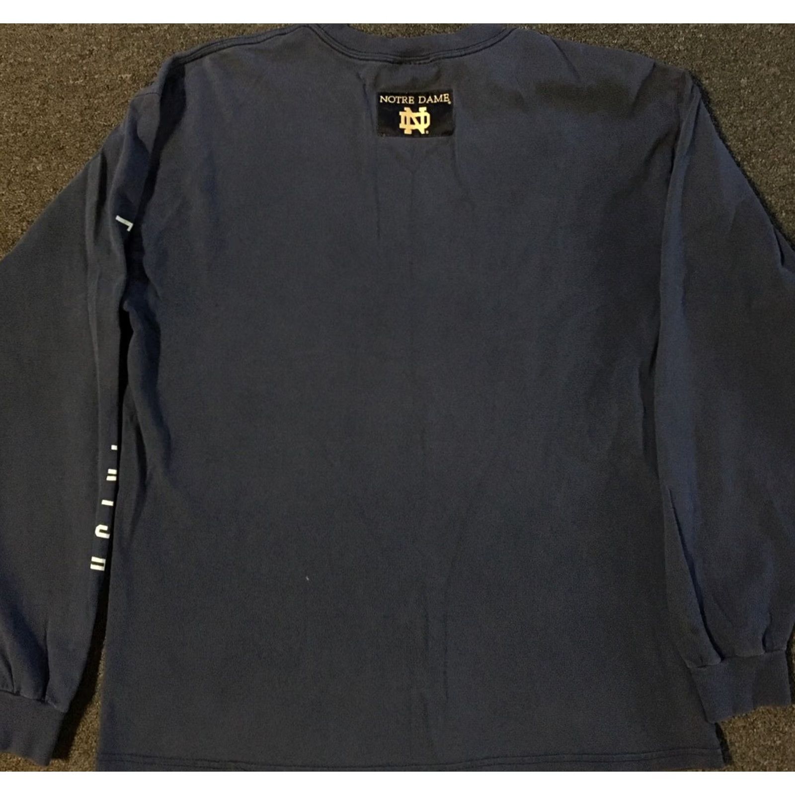 Vintage VINTAGE Notre Dame College Distressed Long Sleeve Shirt L Blue Men T-Shirt 90s Grunge USA Size US L / EU 52-54 / 3 - 7 Thumbnail