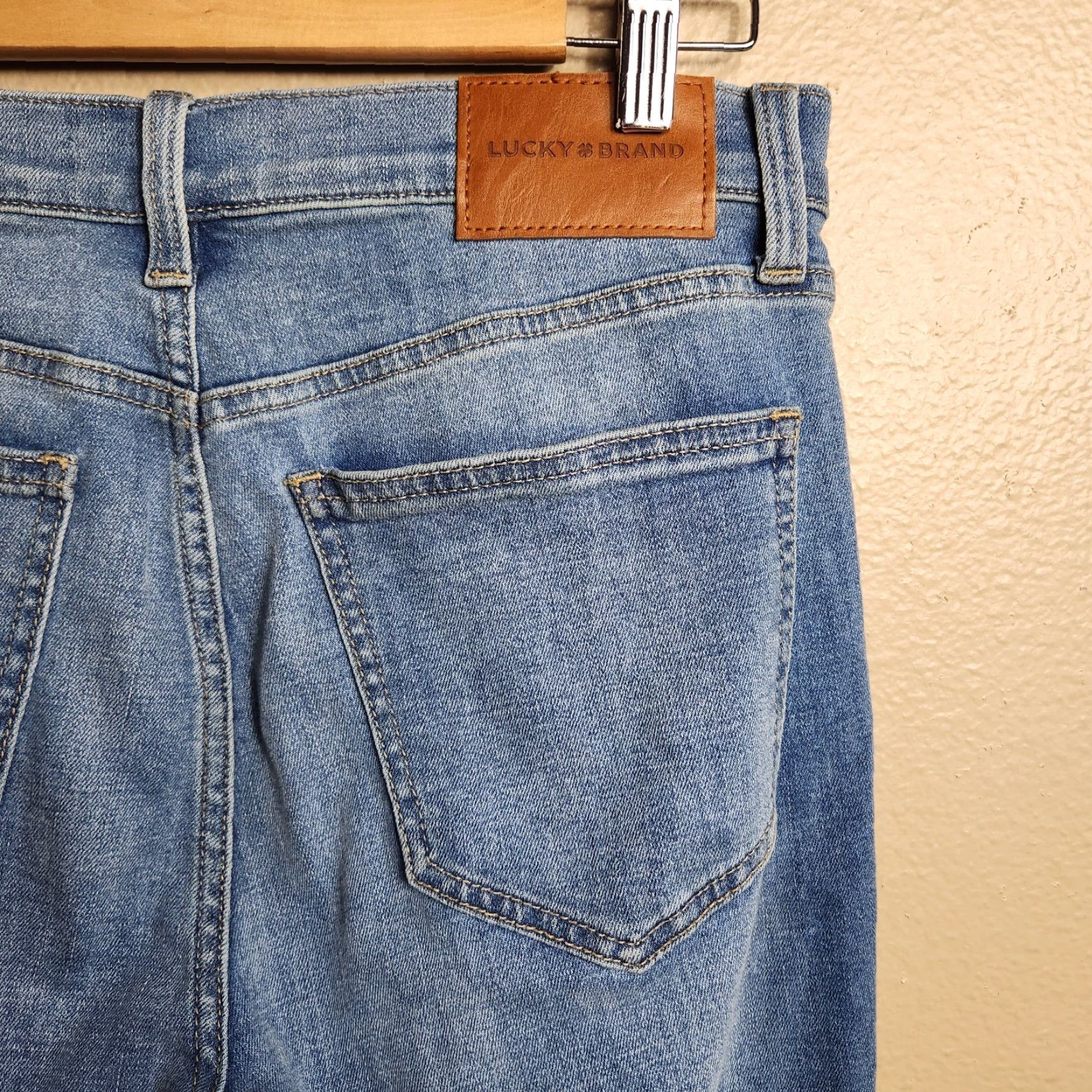 Lucky Brand Lucky Brand Jeans Women Skinny High Rise Bridgette Medium Wash 29 8/29 5-Pocket Denim Cotton Blend Blue N/A Size ONE SIZE - 7 Thumbnail