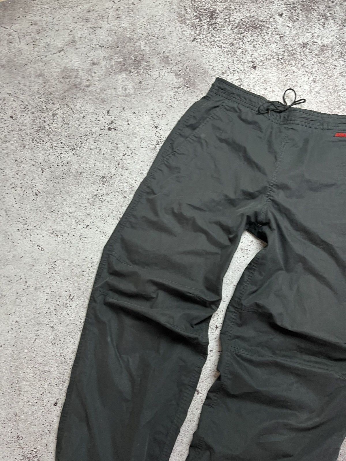 Nike × Vintage 🔥Vintage Nike Track Cargo Pants Nylon Drill Y2K style Swoosh Size US 31 - 4 Thumbnail