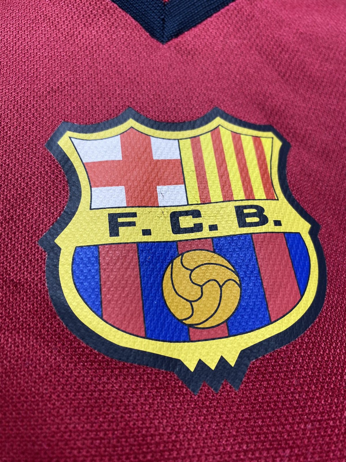 Vintage Vintage FC Barcelona 2000 2001 Home Soccer Jersey Size US XL / EU 56 / 4 - 8 Thumbnail