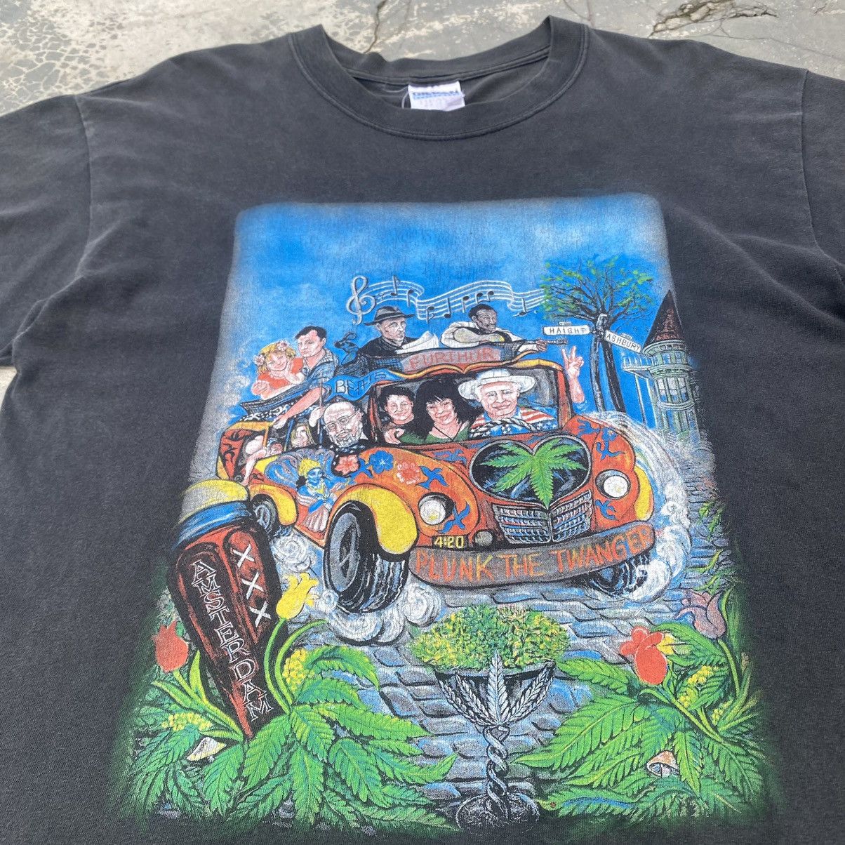 Vintage VERY RARE 1999 High Times Cannabis Cup tee Size US XL / EU 56 / 4 - 3 Thumbnail