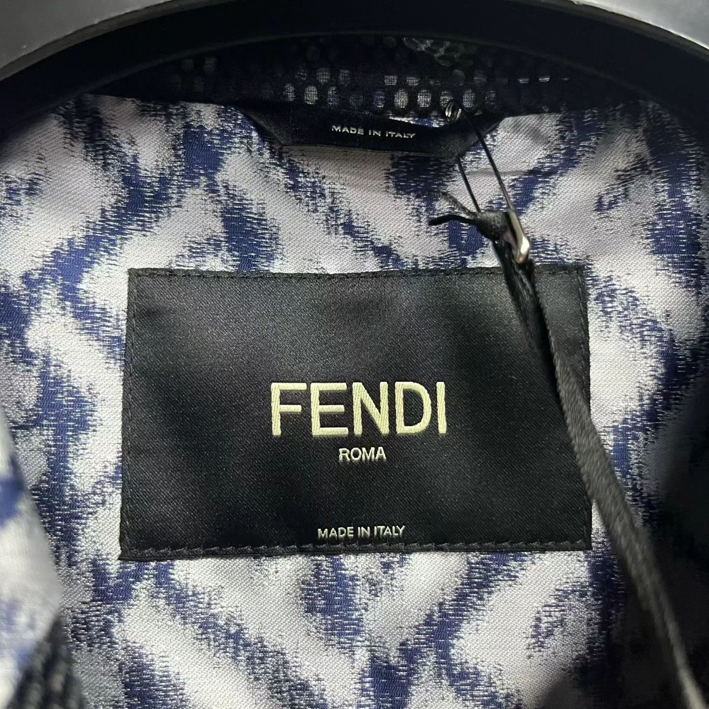 Fendi fendi silver blue logo hooded jacket Size US M / EU 48-50 / 2 - 2 Thumbnail