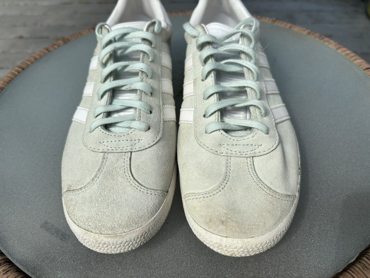 Adidas Adidas Suede Mint Green Gazelle Size US 8.5 / EU 41-42 - 6 Thumbnail