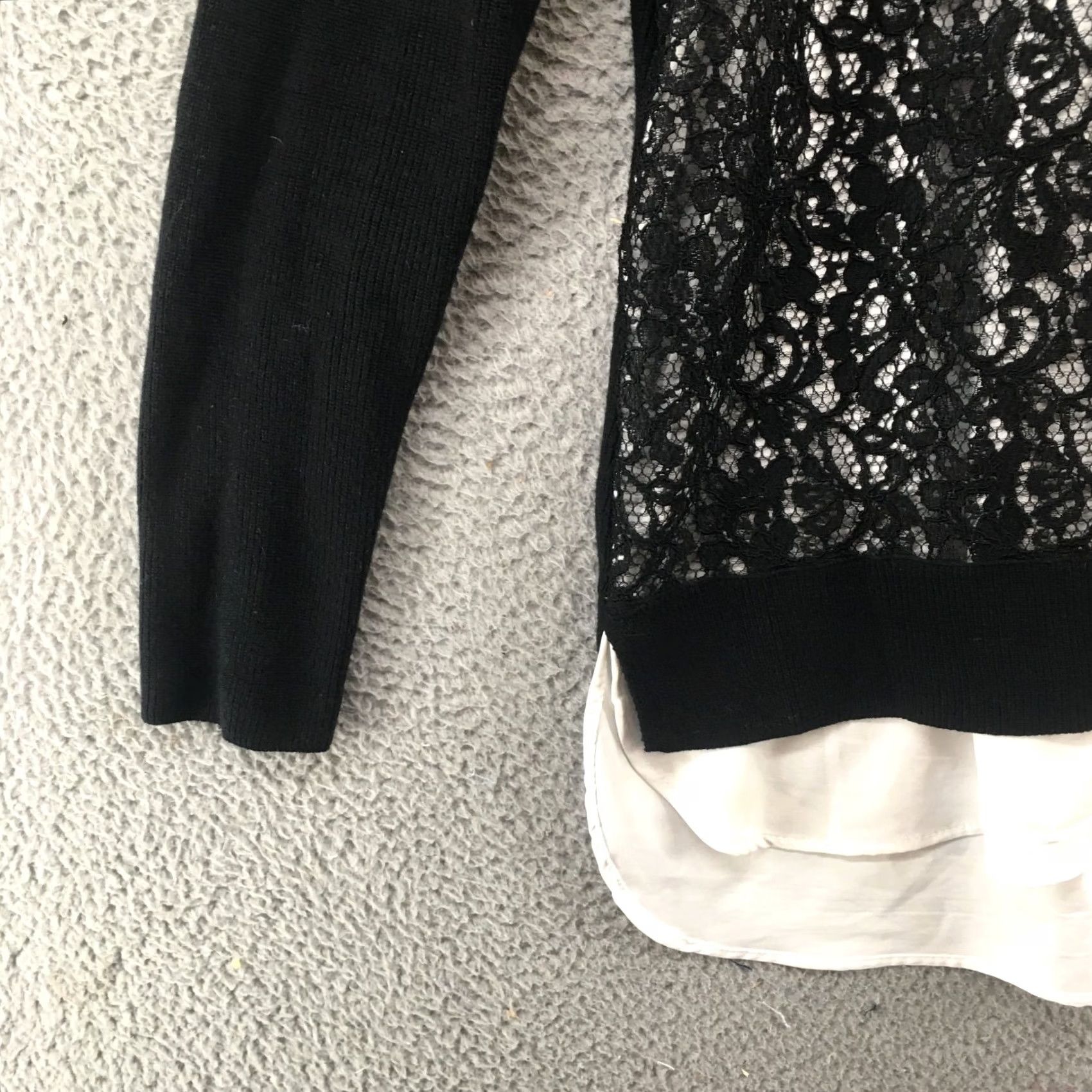 Vintage Simply Vera Vera Wang Sweater Womens L Black Lace Front Crewneck Long Sleeve Size L / US 10 / IT 46 - 5 Thumbnail