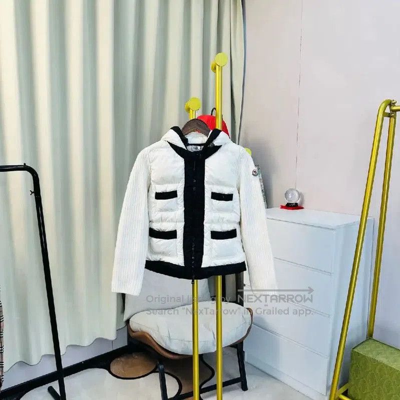 Miu Miu Miu Miu Women's White Nylon Puffer Jacket . Size M / US 6-8 / IT 42-44 - 1 Thumbnail