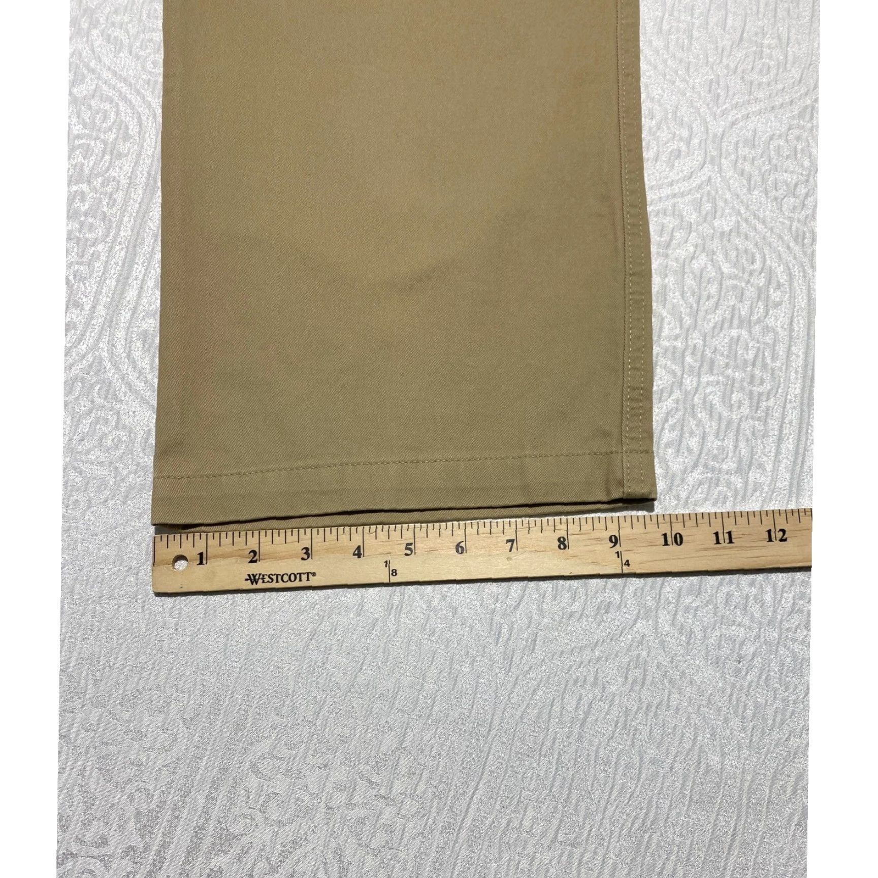 Old Navy Old Navy Cargo Pants Mens 38x30 Khaki Cotton Twill Relaxed Fit Size US 38 / EU 54 - 7 Thumbnail
