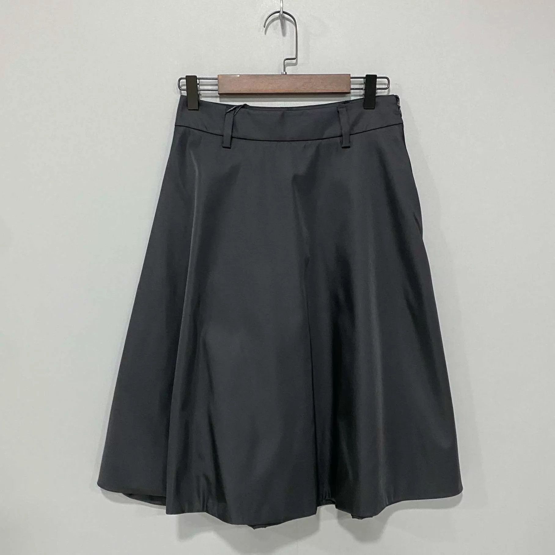 Prada PRADA Triangle Logo Recycled Nylon Skirt Size 38 Size XS / US 0-2 / IT 36-38 - 3 Thumbnail