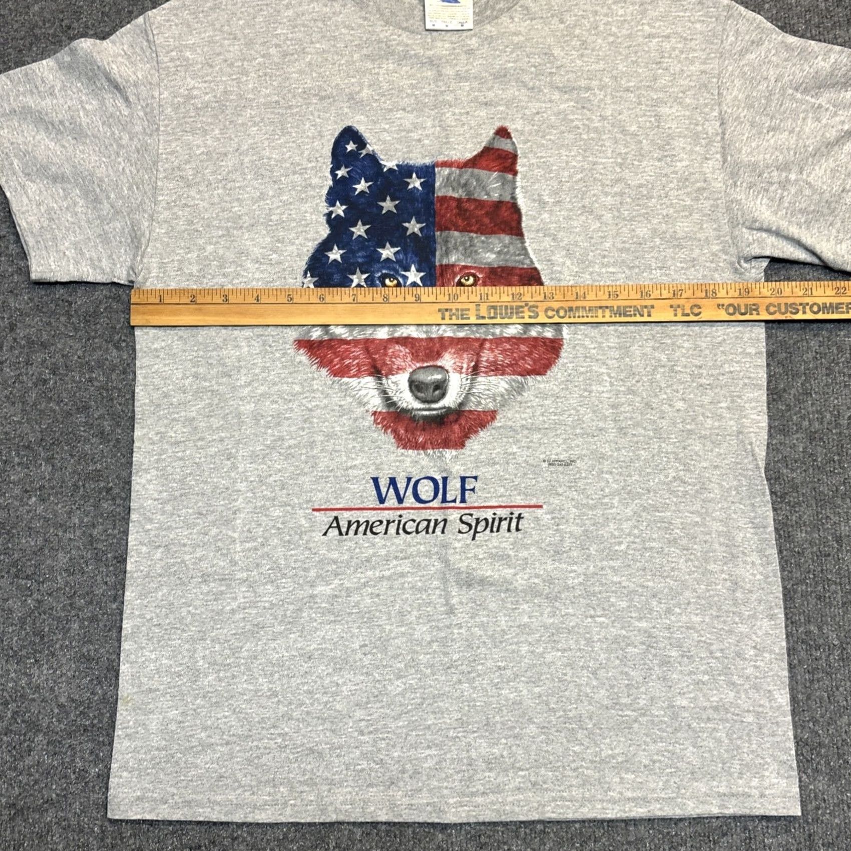 Vintage Tennessee River TShirt Grey Wolf Patriotic Cotton M USA Flag Graphic Tee Men Short Sleeve Crew Neck Blue Size US M / EU 48-50 / 2 - 5 Thumbnail