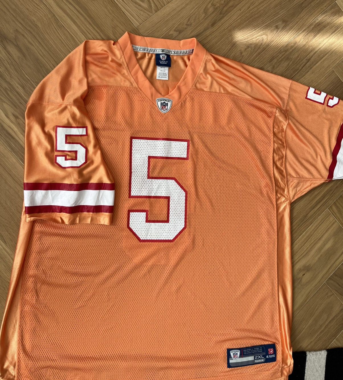 Reebok VTG Josh Freeman Tampa Bay Buccaneers #5 Reebok Creamsicle Size US XXL / EU 58 / 5 - 6 Thumbnail