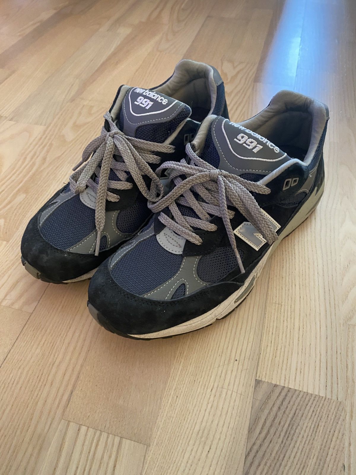 New Balance New Balance 991NV Made in England sz 8.5 Size US 8.5 / EU 41-42 - 2 Thumbnail